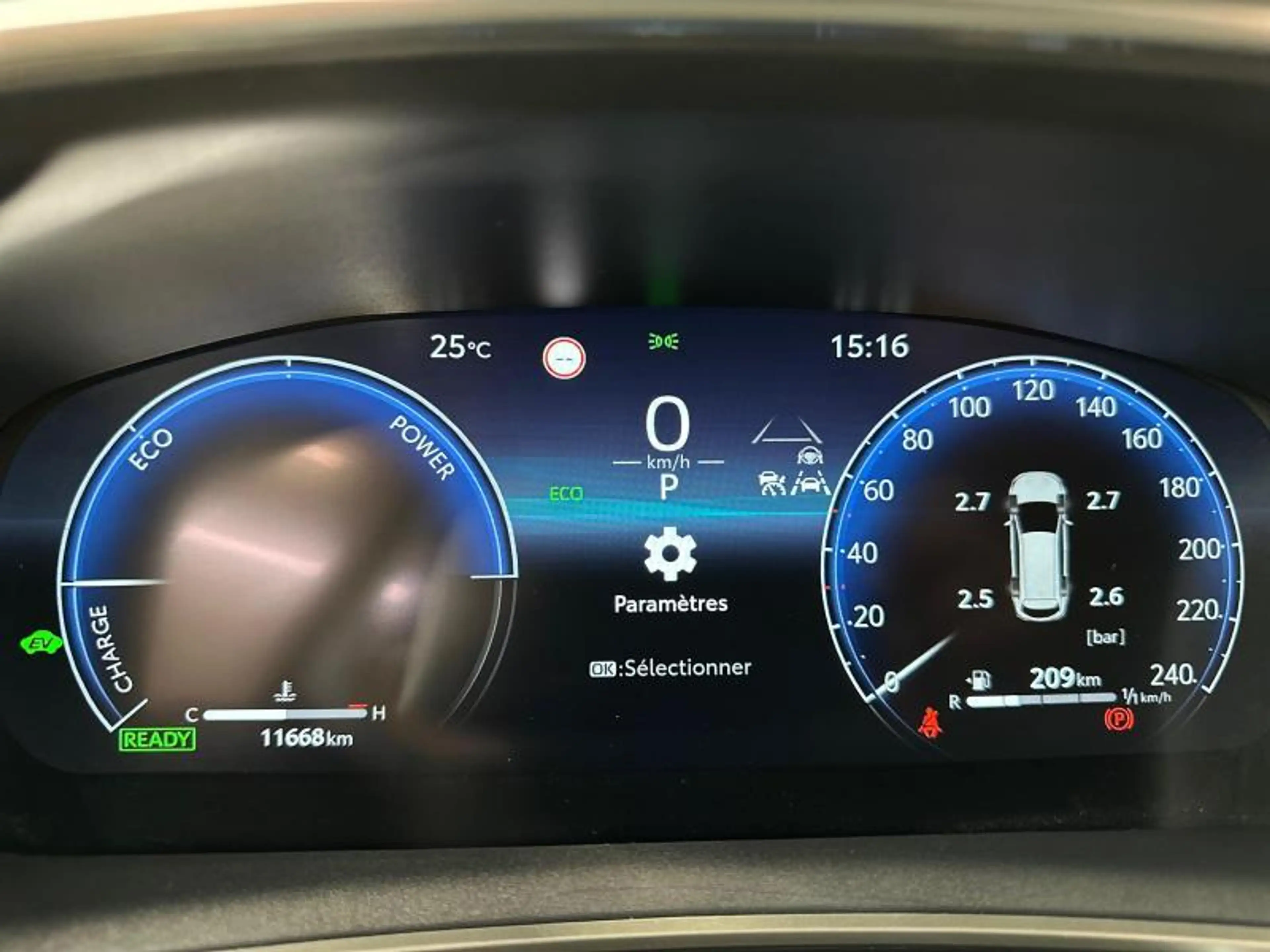 Toyota Corolla TS 140hp HEV GR Sport BiTone — photo 14
