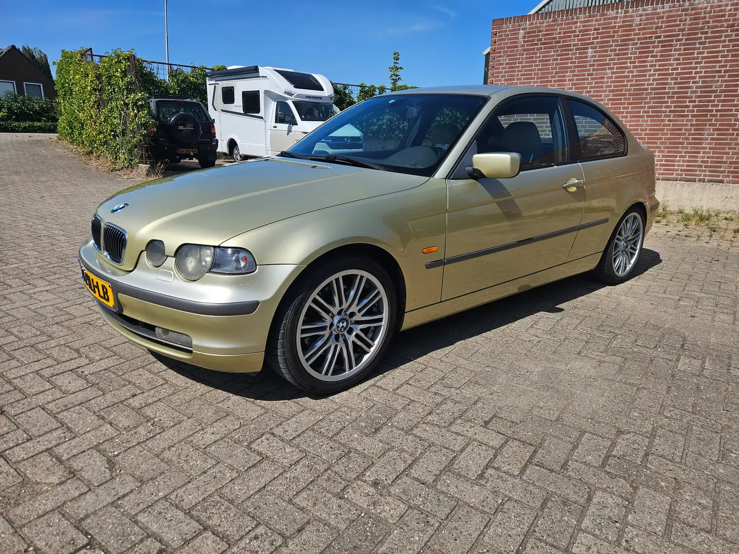 BMW 325 325ti Executive Groen - 1