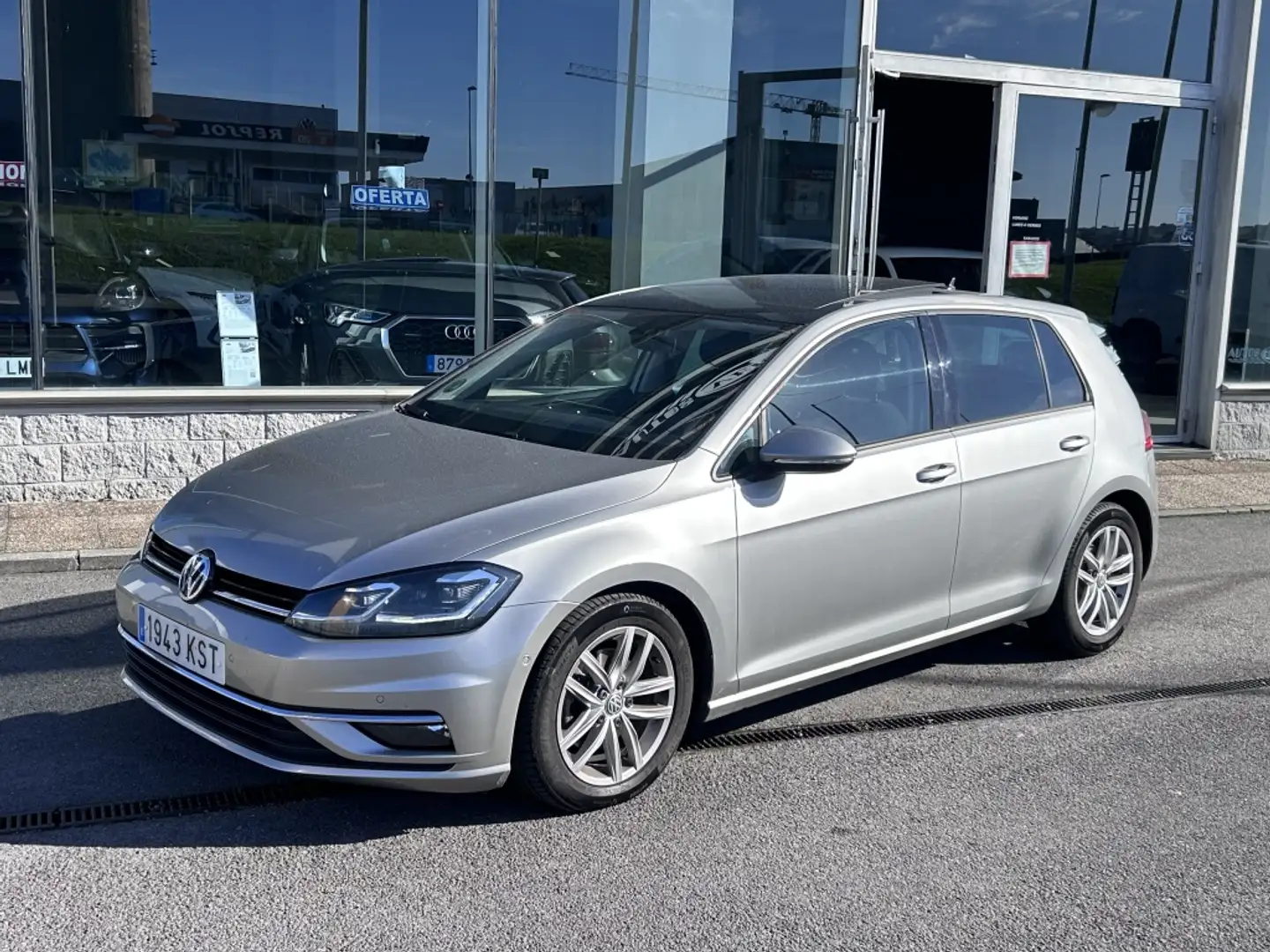 Volkswagen Golf 2.0TDI Sport DSG7 110kW Beige - 1