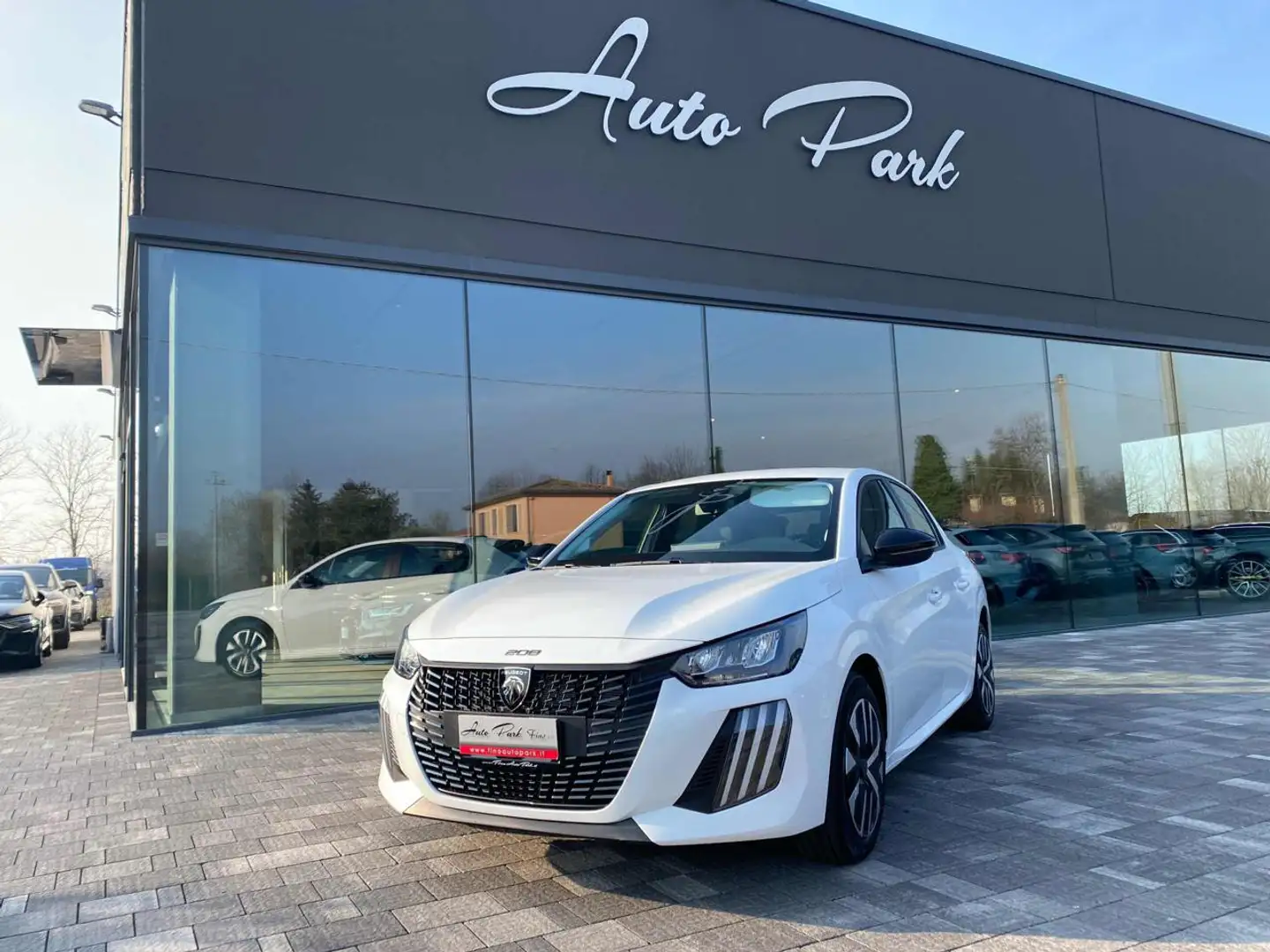 Peugeot 208 PureTech 75cv S&S 5 porte Style Bianco - 1