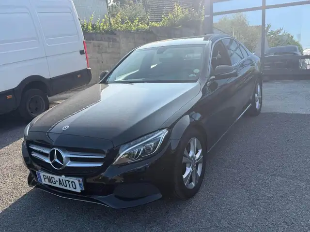 Mercedes-Benz C view 2