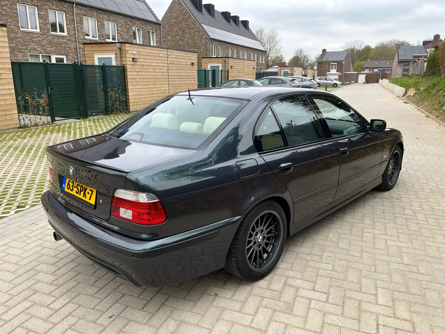 BMW 525 525i Lifestyle Edition Verde - 2