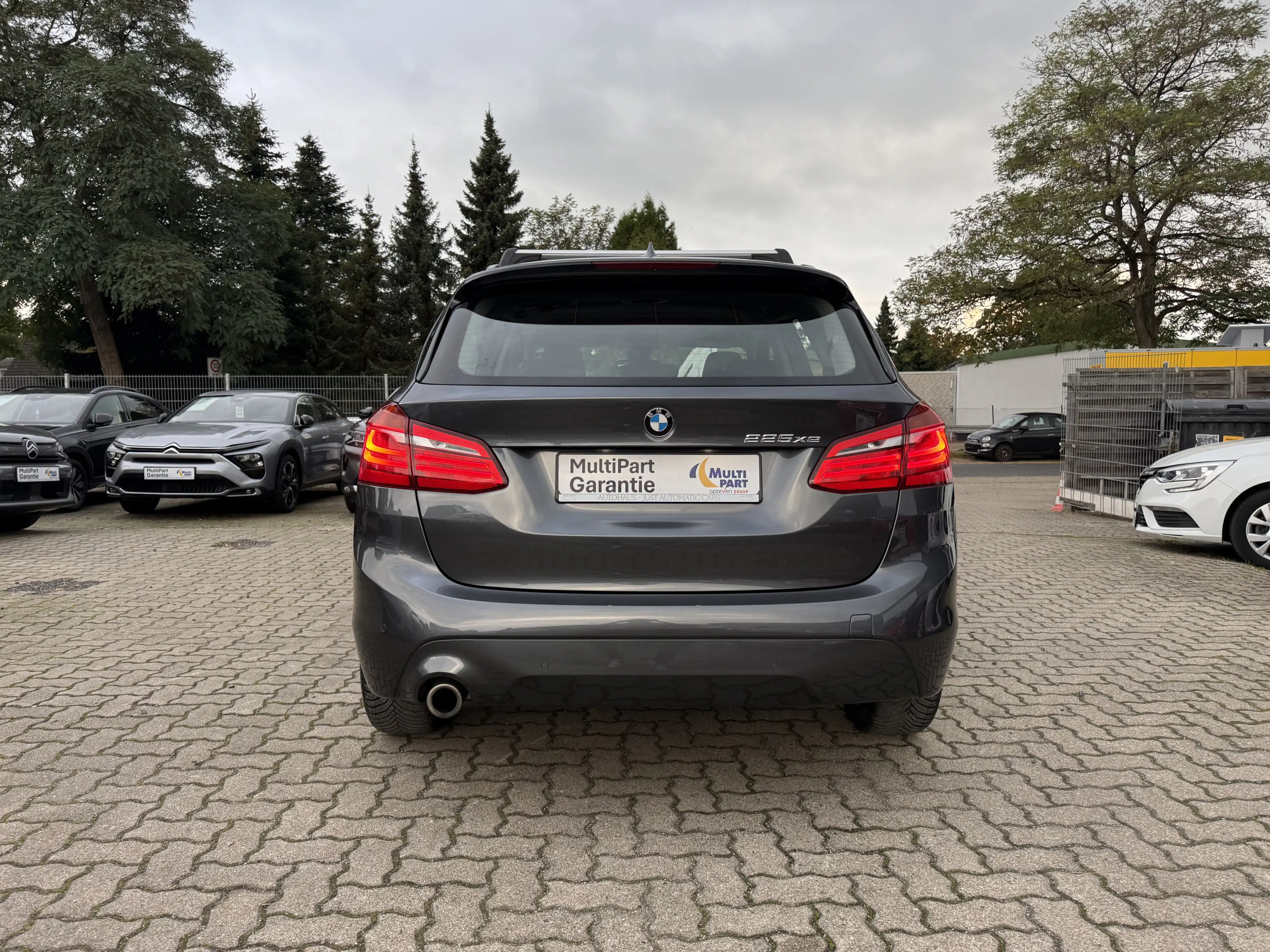 BMW 225 HYBRID ADVANTAGE PDC SHZ 86TKM — photo 6