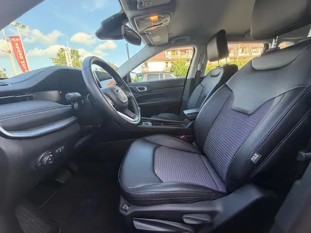 Jeep Compass view 11