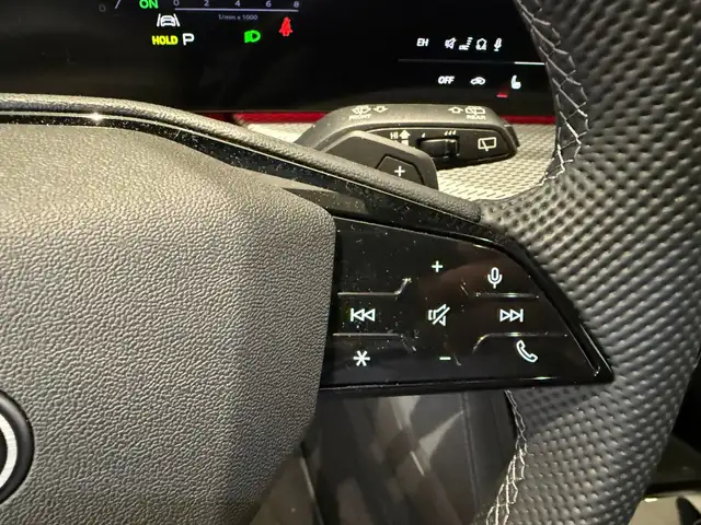 Audi Q5 SUV TFSI quattro 150 kW Ansicht 10
