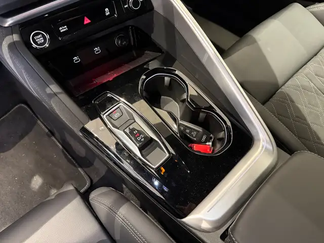 Audi Q5 SUV TFSI quattro 150 kW Ansicht 16