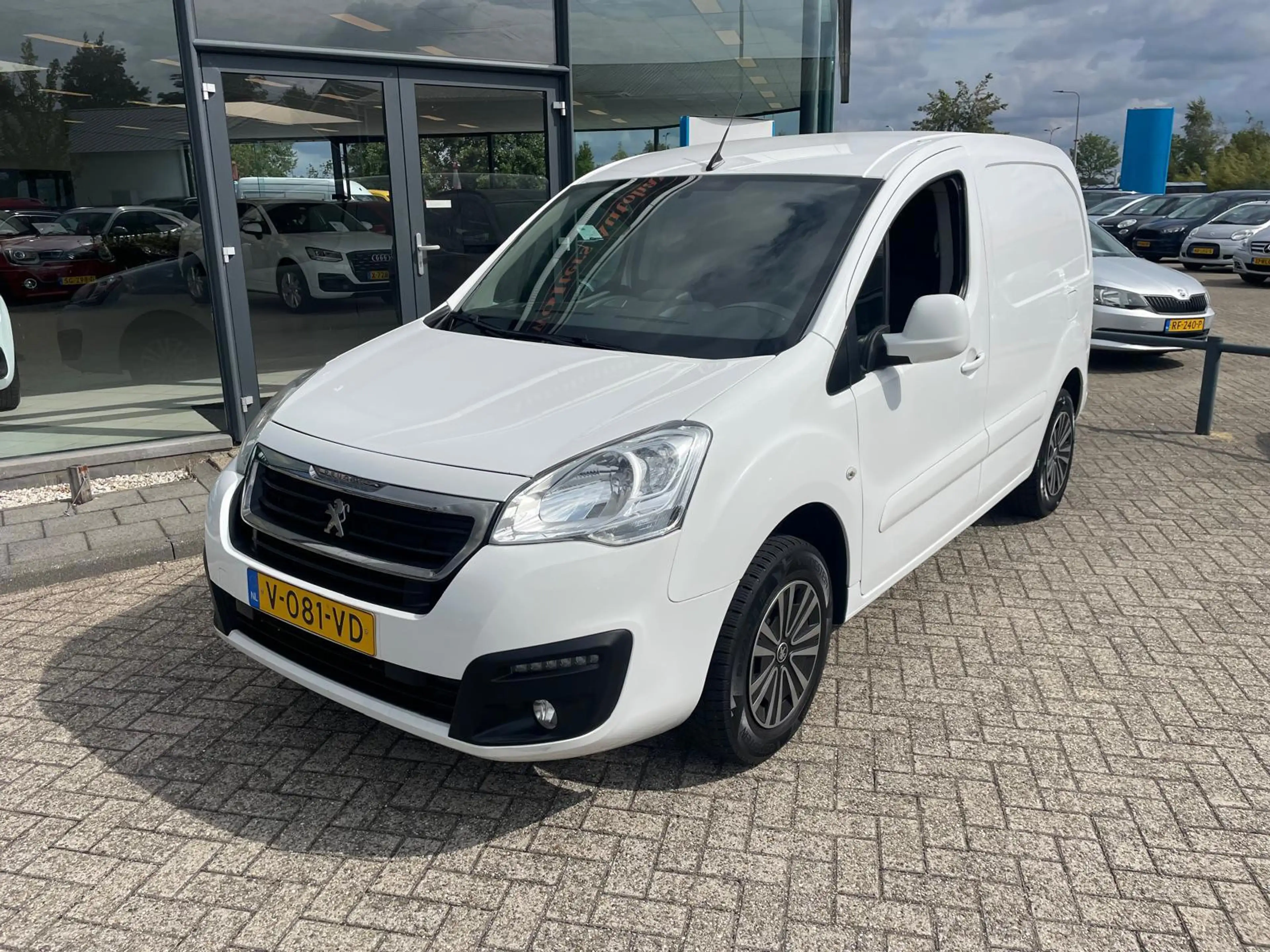 Peugeot Partner Electric L1 Premium — photo 2
