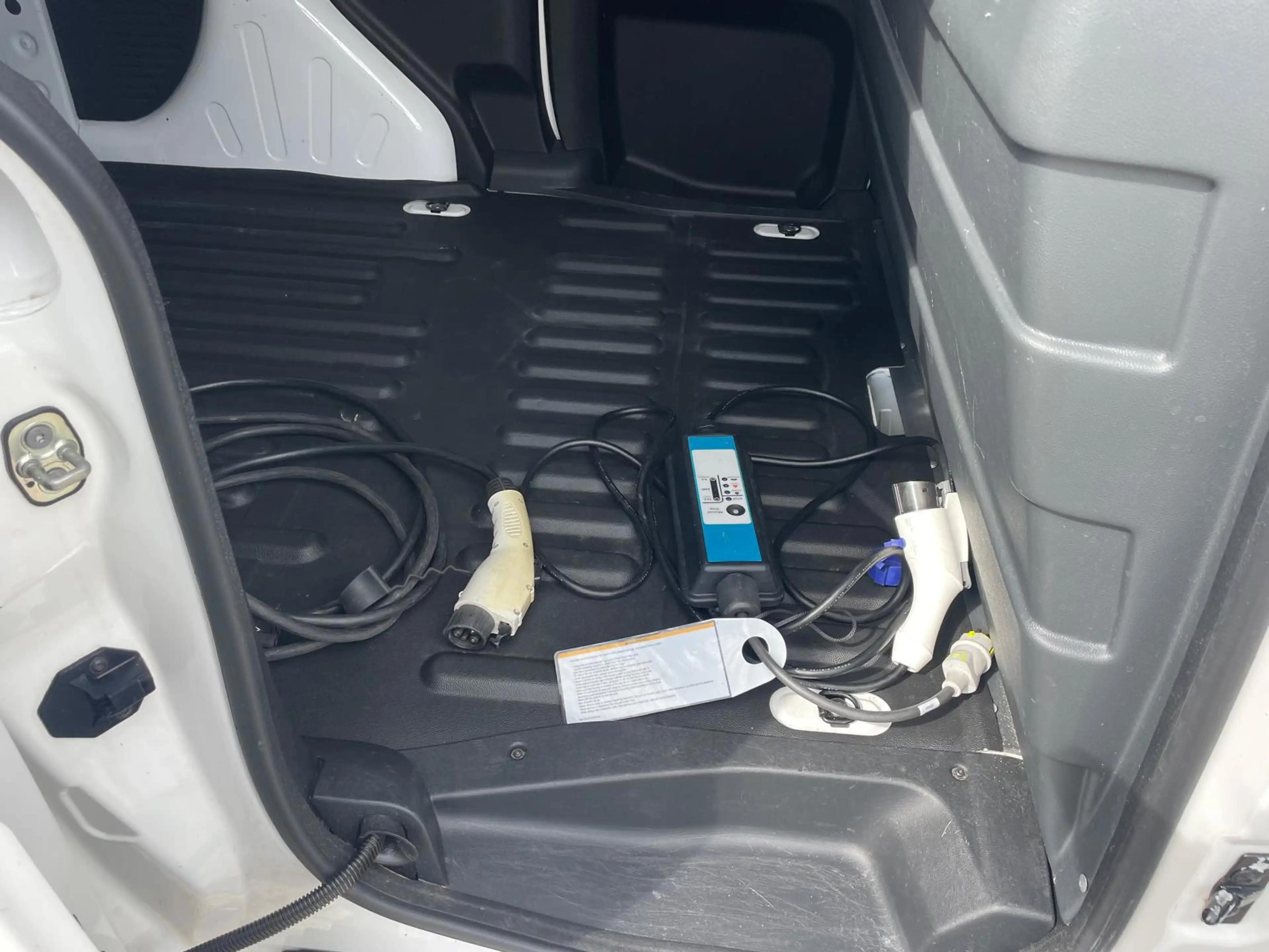 Peugeot Partner Electric L1 Premium — photo 21