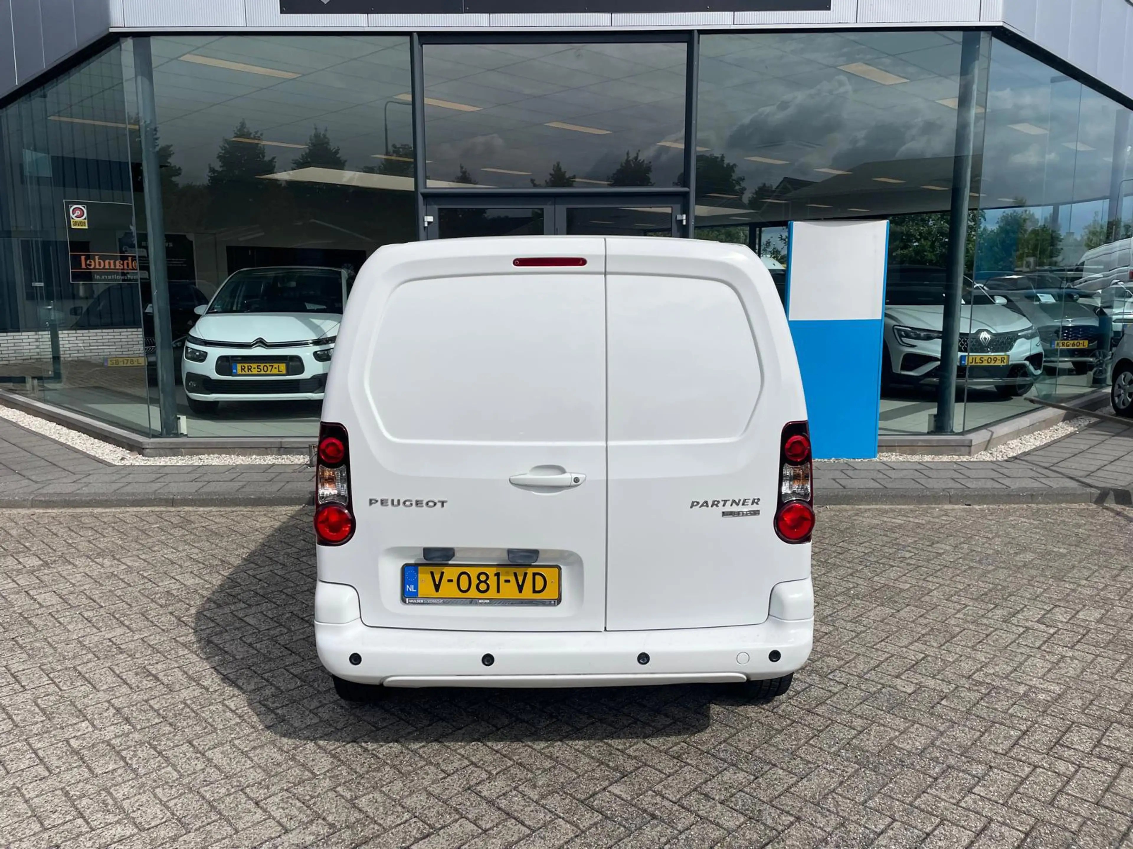 Peugeot Partner Electric L1 Premium — photo 9