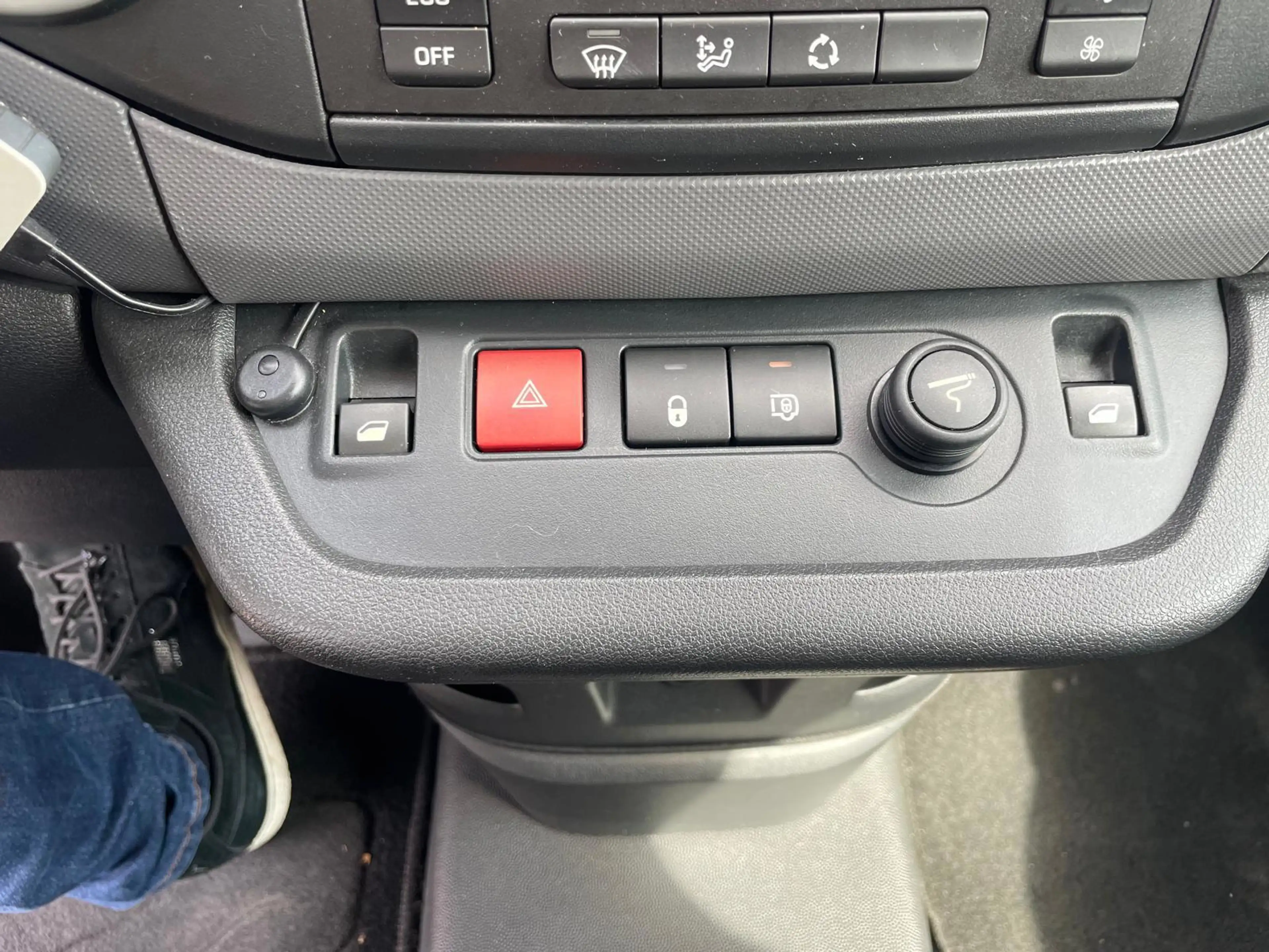Peugeot Partner Electric L1 Premium — photo 16