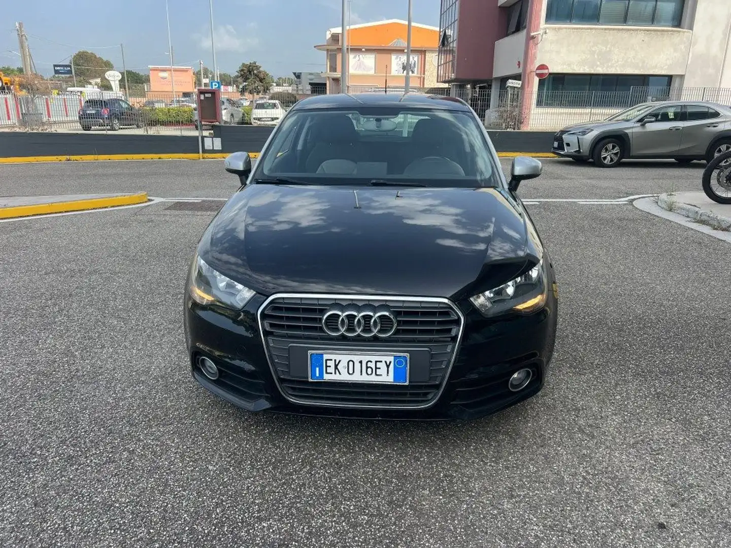 Audi A1 1.6 TDI Attraction Nero - 1