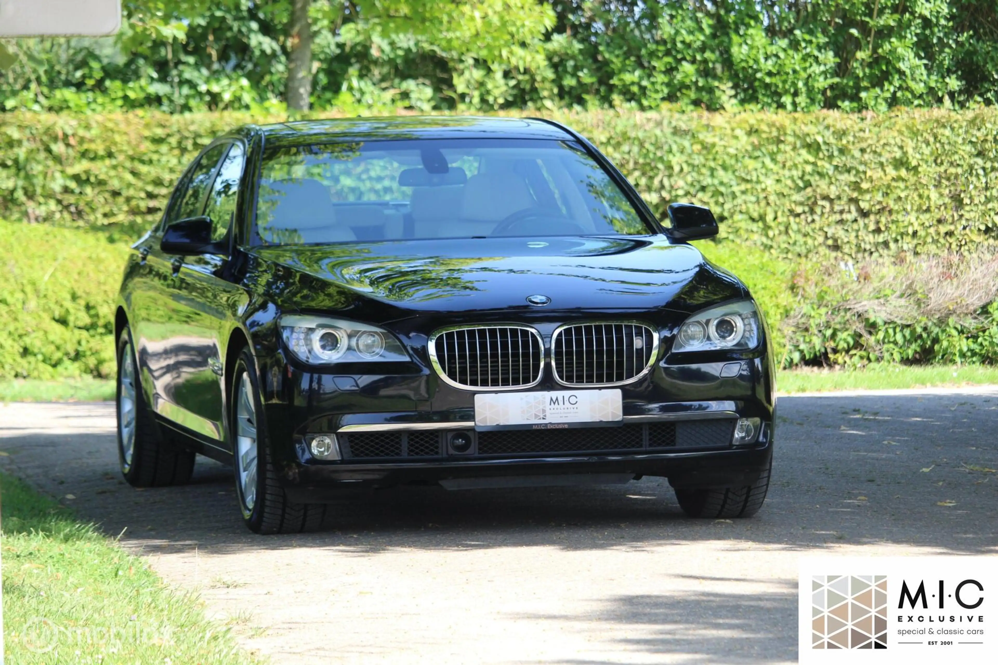 BMW 750 7-serie 750i xDrive — photo 3