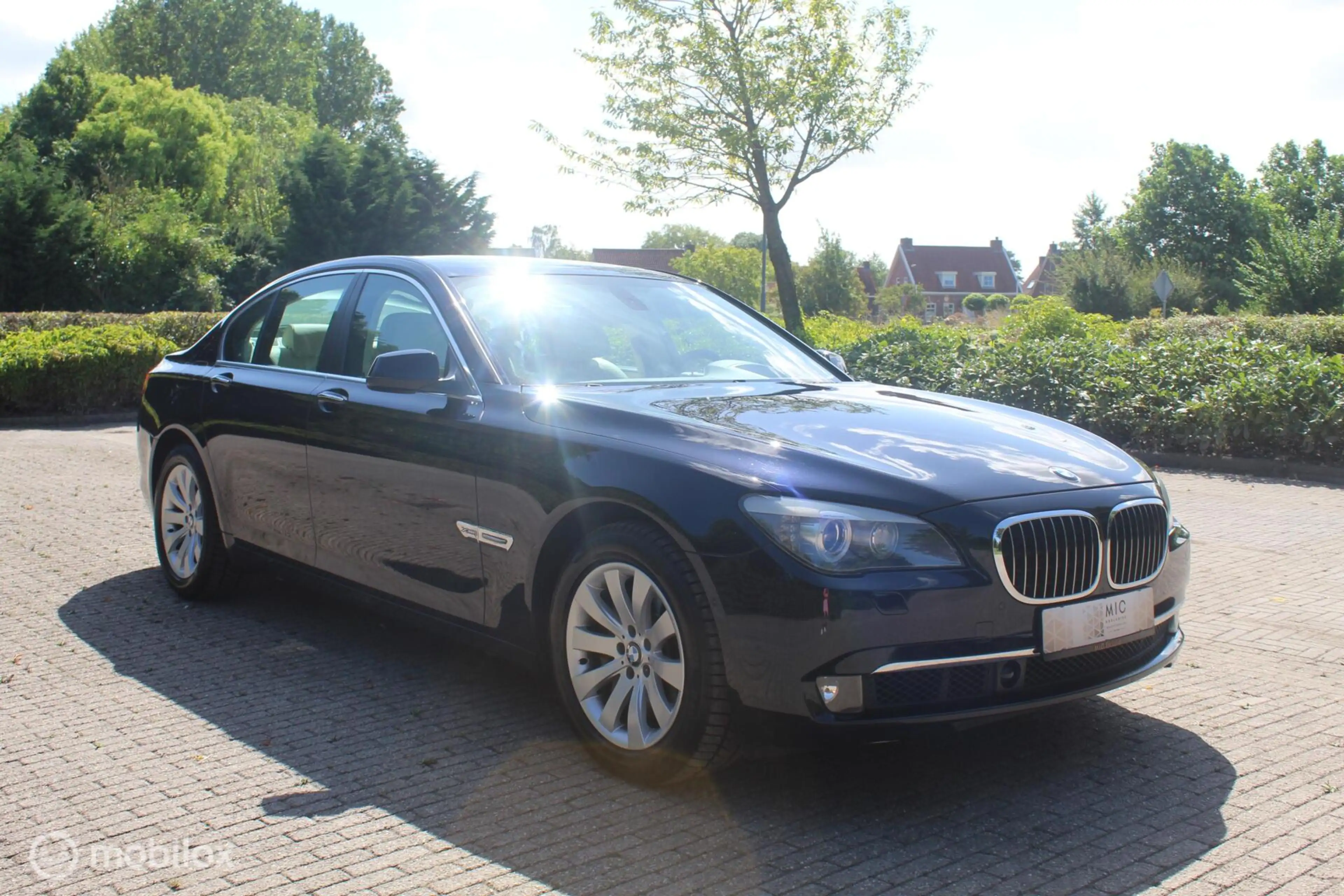 BMW 750 7-serie 750i xDrive — photo 24