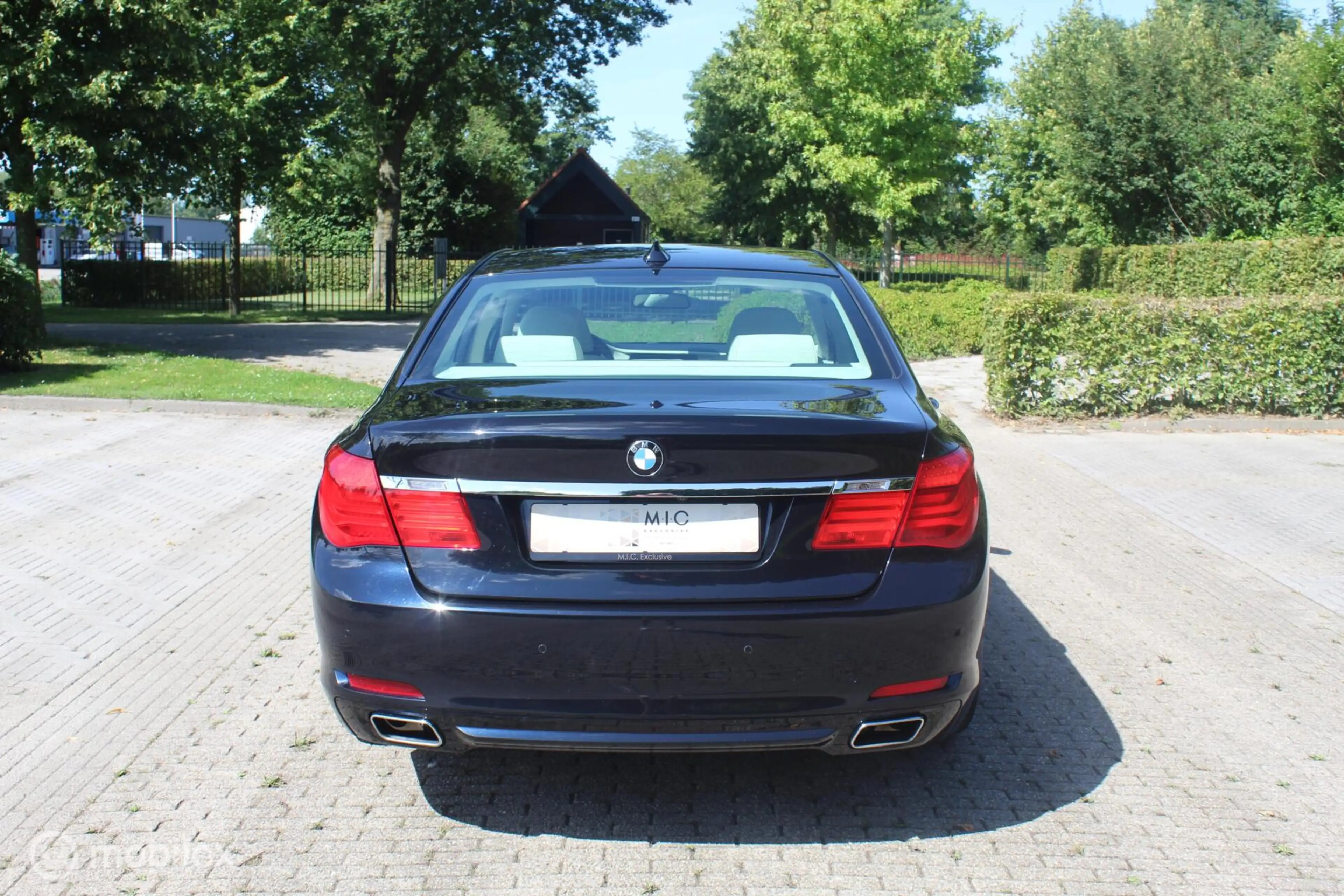 BMW 750 7-serie 750i xDrive — photo 18