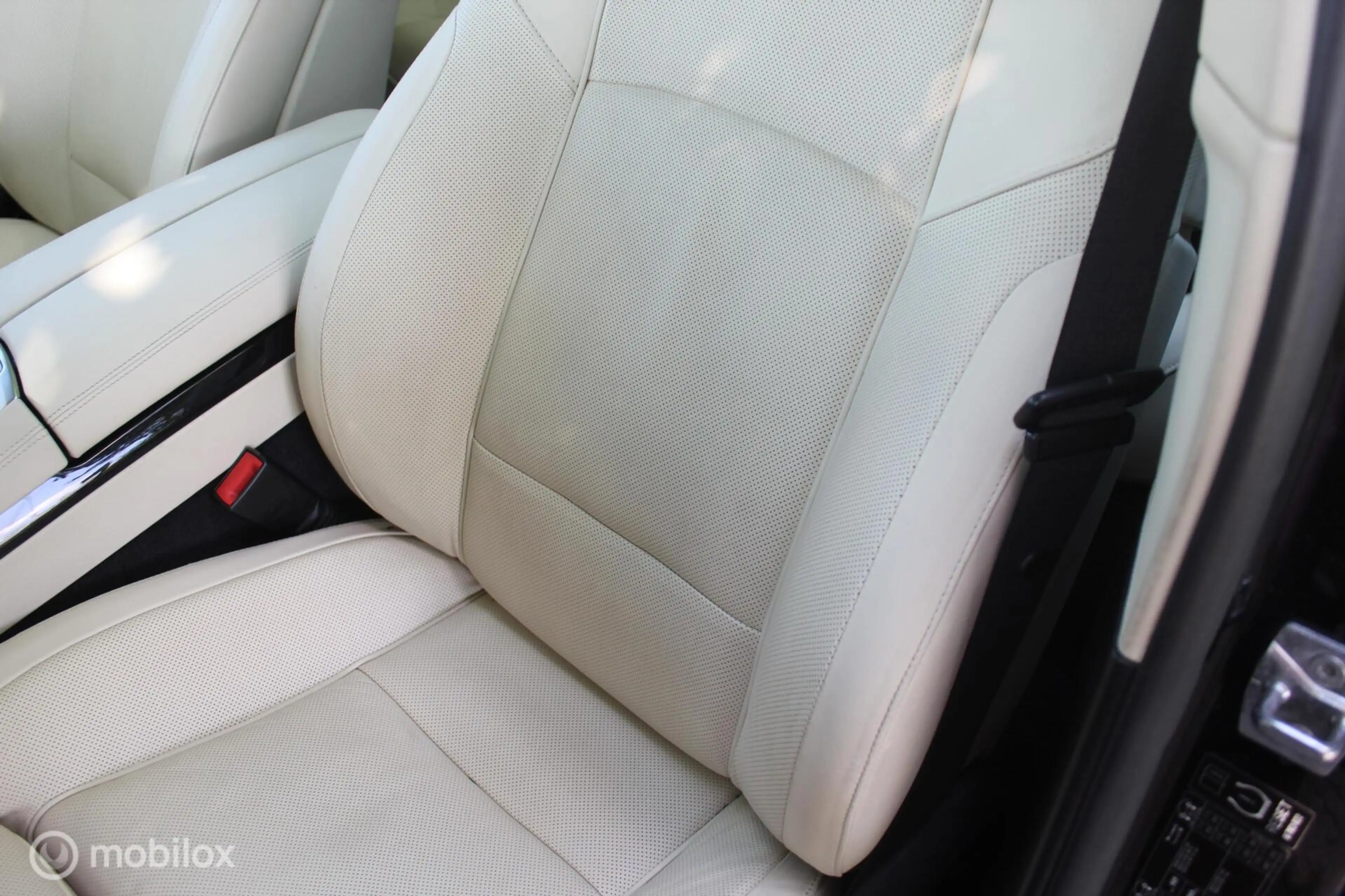 BMW 750 7-serie 750i xDrive — photo 44