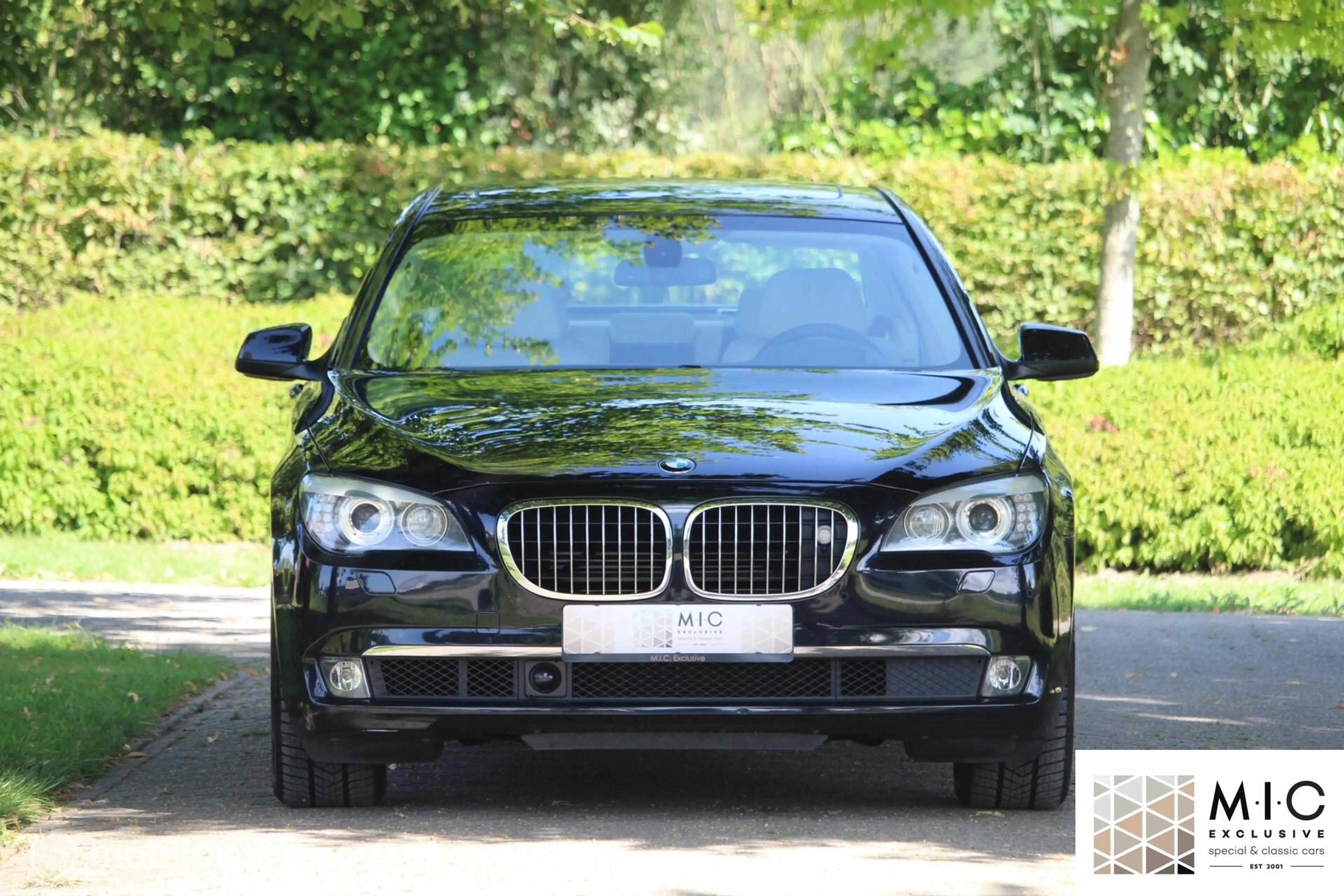 BMW 750 7-serie 750i xDrive — photo 2