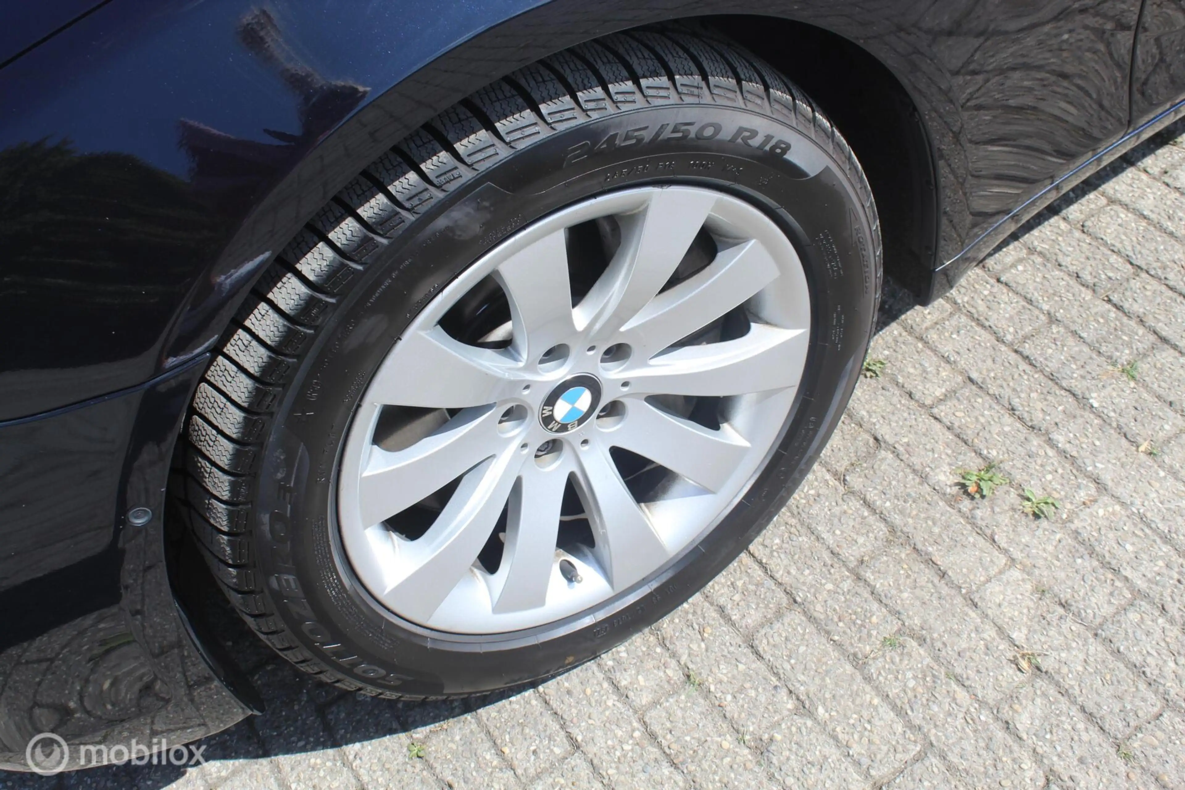 BMW 750 7-serie 750i xDrive — photo 36