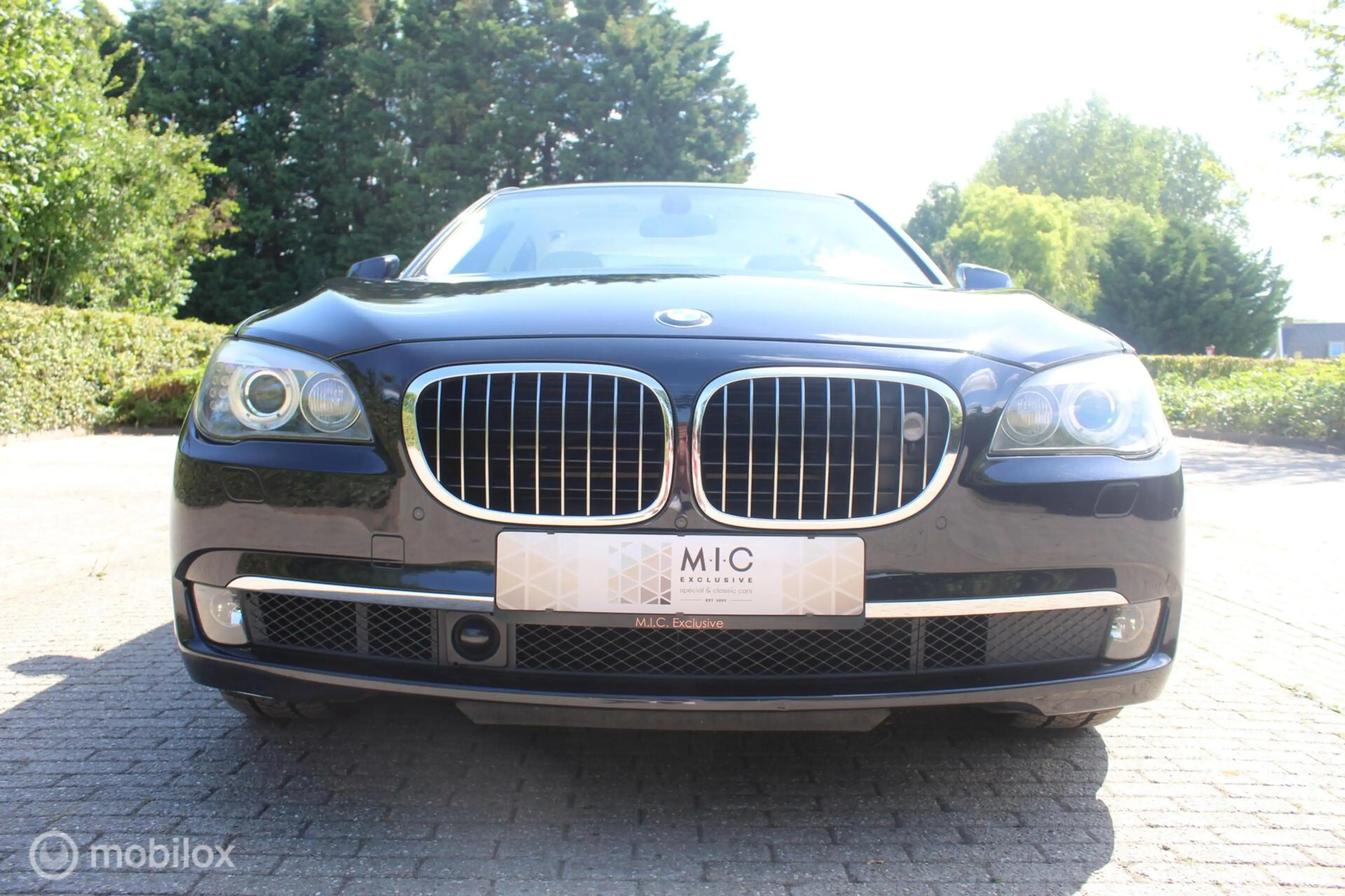 BMW 750 7-serie 750i xDrive — photo 10