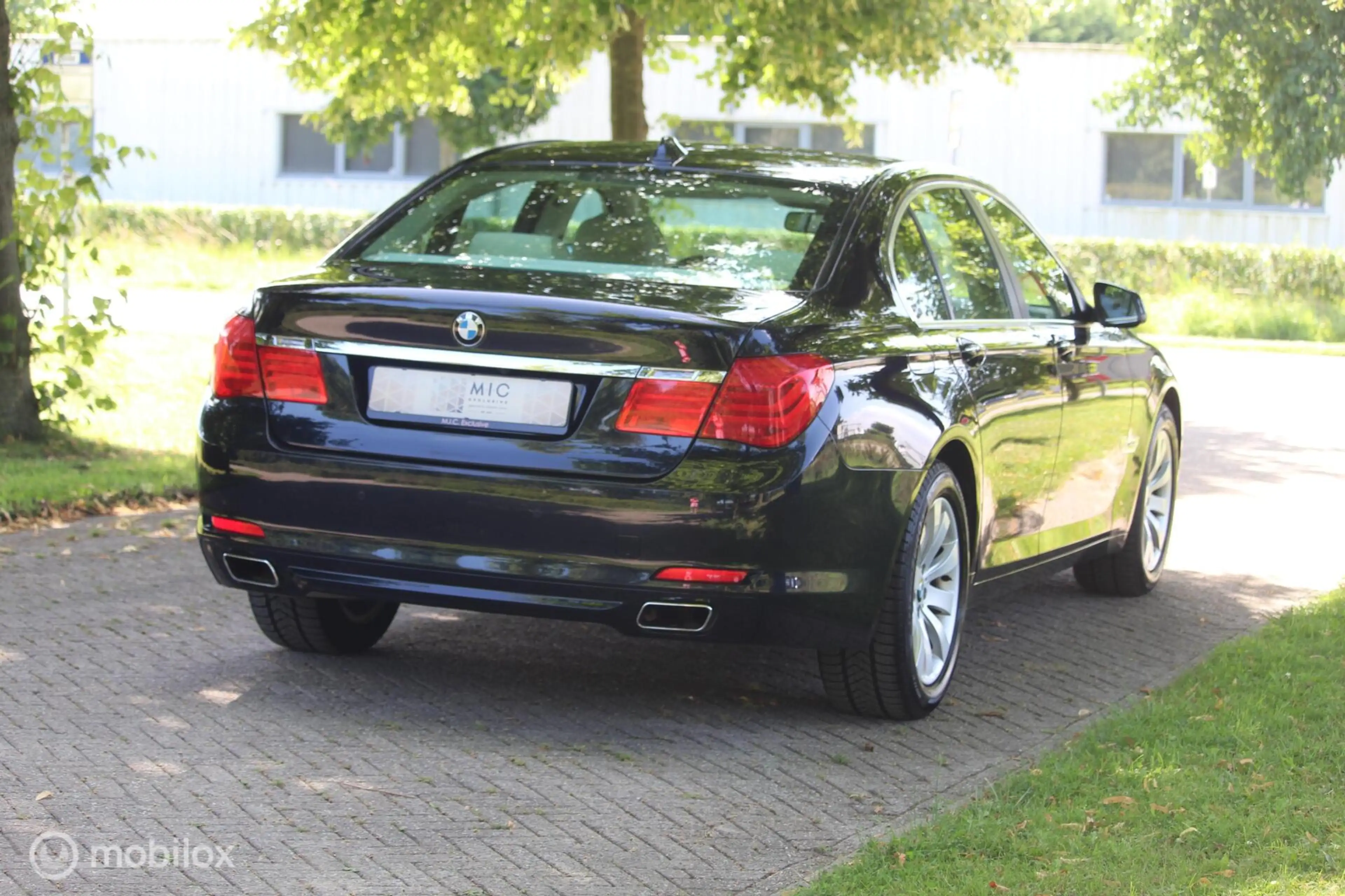 BMW 750 7-serie 750i xDrive — photo 6