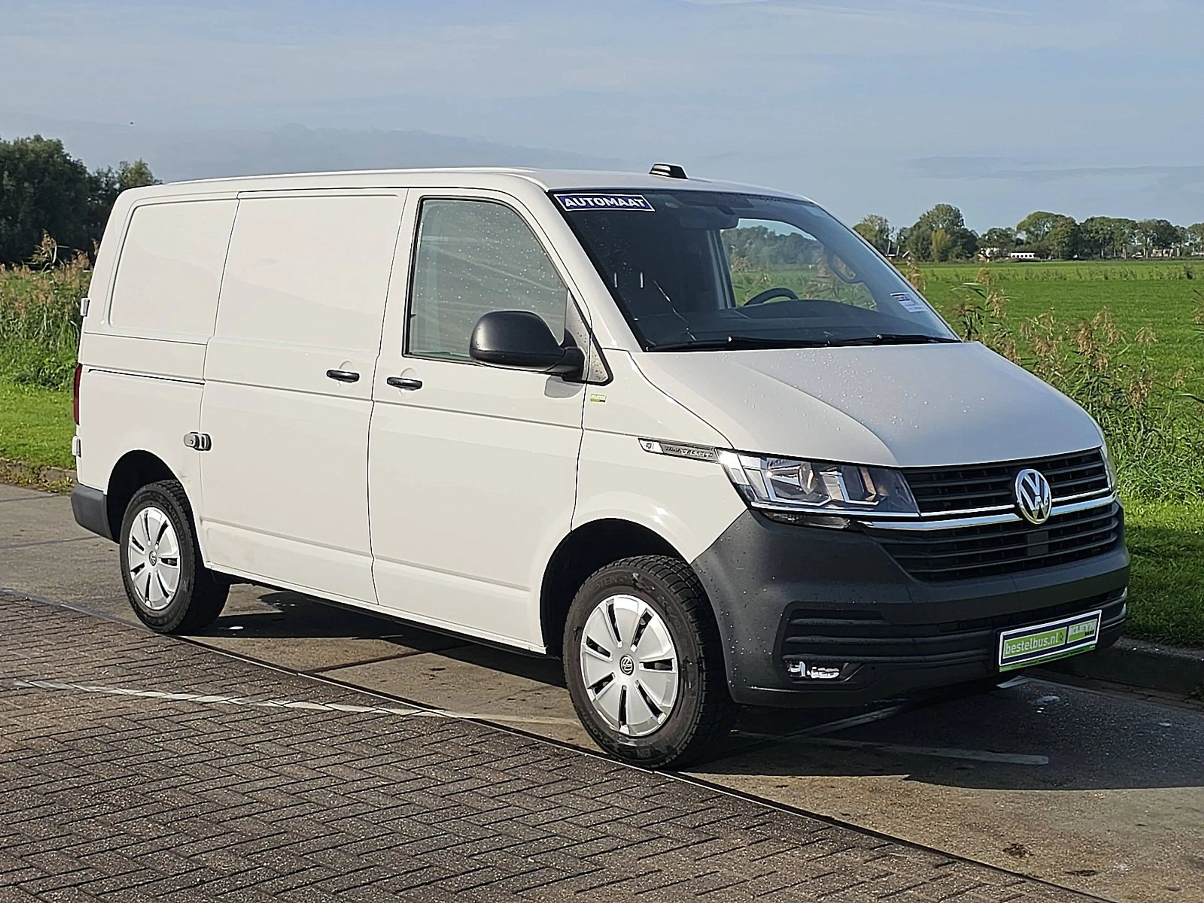 Volkswagen Transporter 2.0 TDI 150 DSG AUT. L1H1 — photo 5