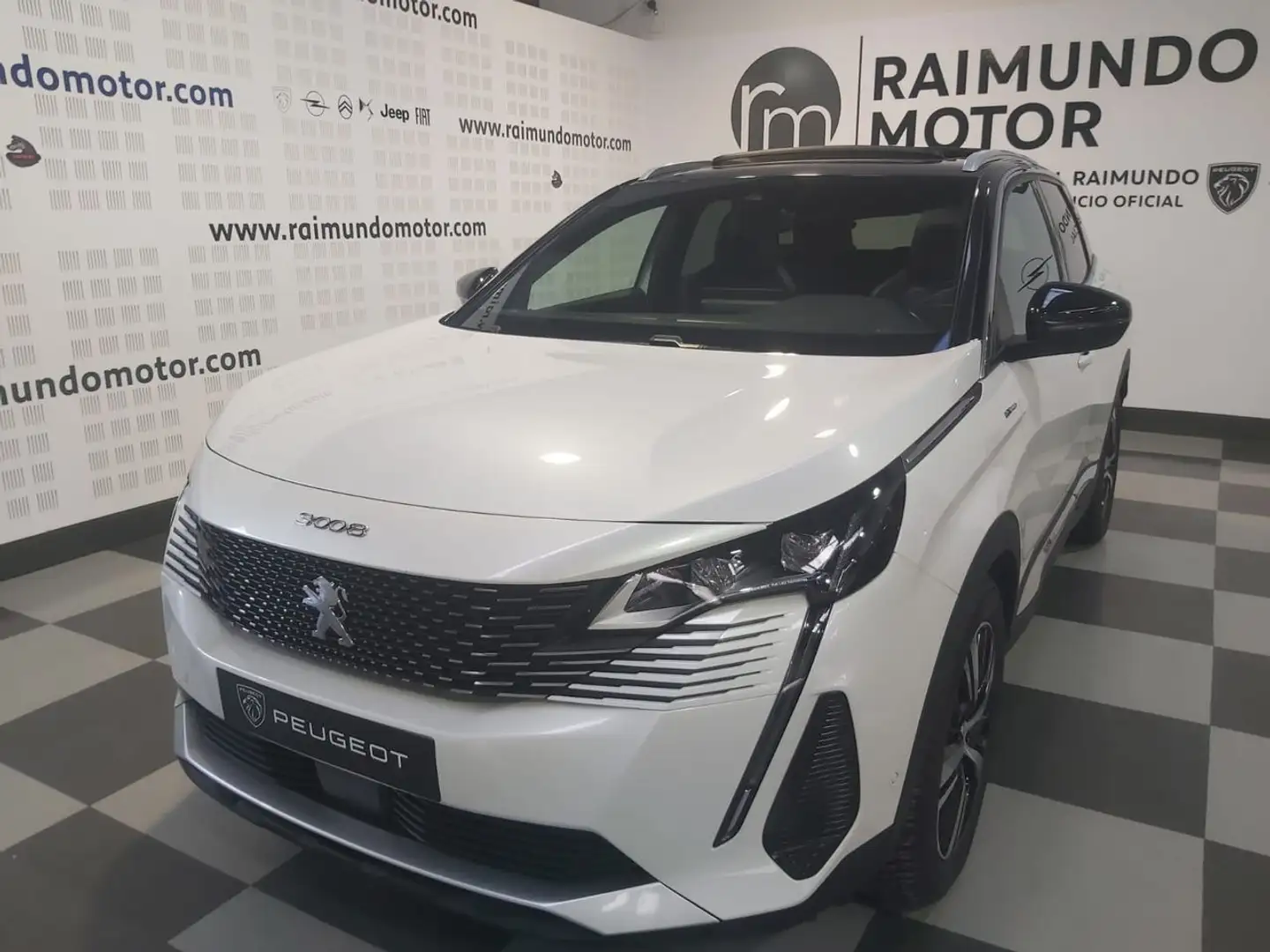 Peugeot 3008 Hybrid 225 eEAT8 GT Weiß - 2
