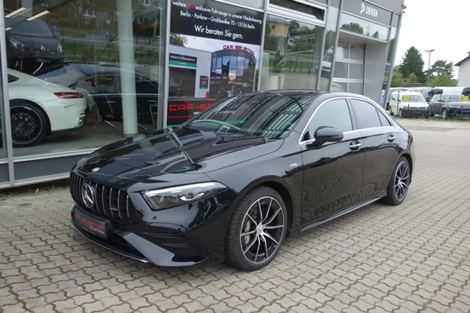 Mercedes-Benz A 35 AMG 4Matic Limousine PANO/ACC/MBUX/KAM/LED Schwarz - 2