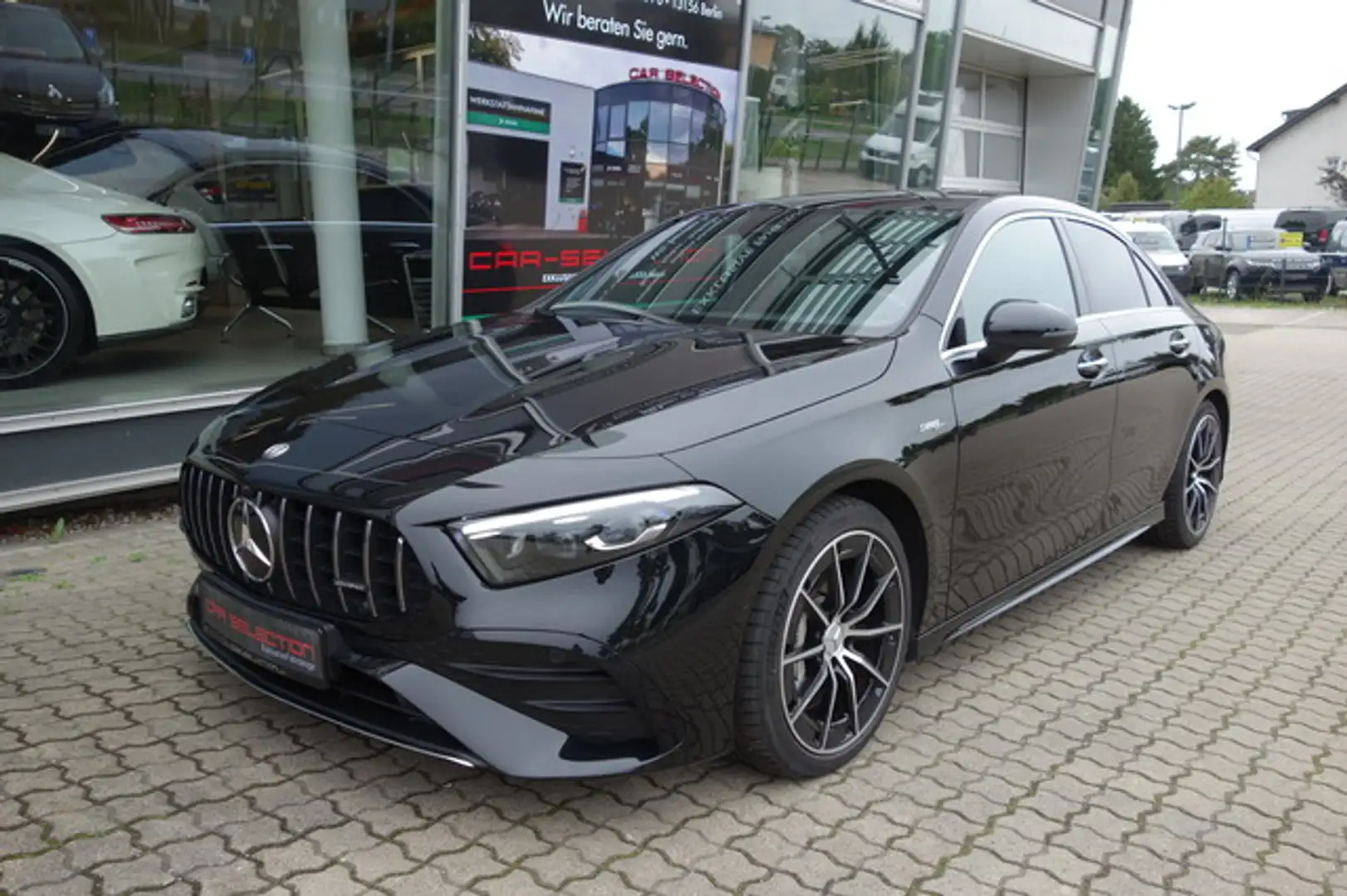 Mercedes-Benz A 35 AMG 4Matic Limousine PANO/ACC/MBUX/KAM/LED Schwarz - 1