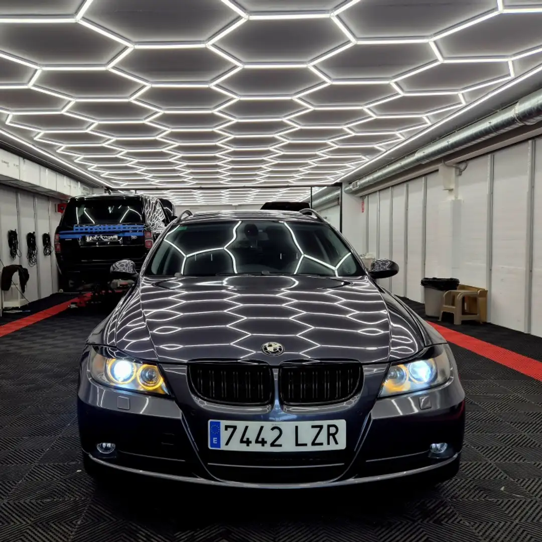 BMW 330 330d Aut. Ezüst - 2