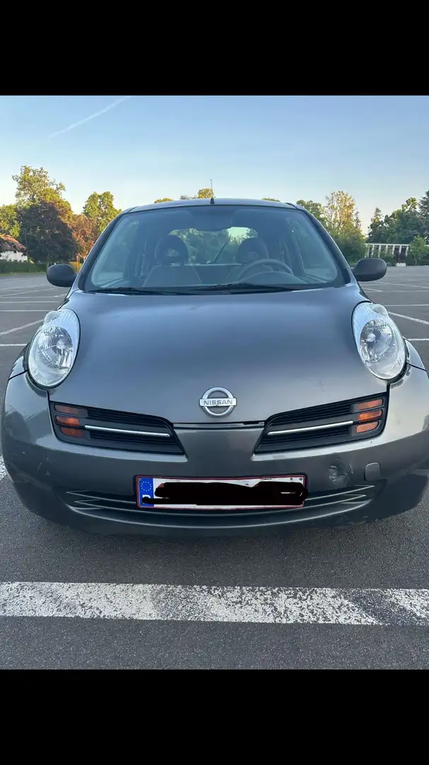 Nissan Micra 1.0i 16v Intro - 2