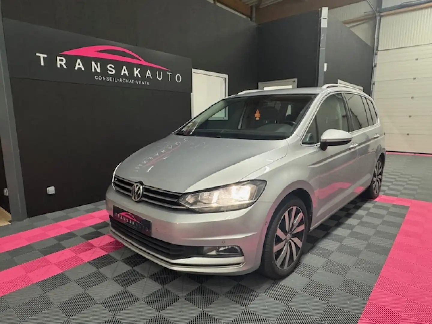 Volkswagen Touran Touran 2.0 TDI 150 BMT 5pl Carat Grau - 1