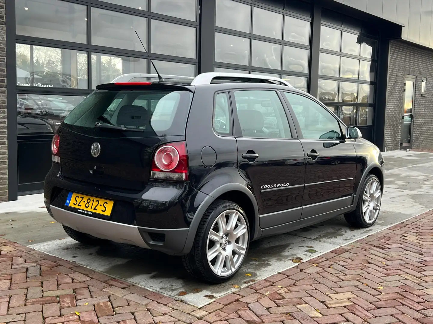 Volkswagen Polo Cross 1.2-12V | Airco | 5 Deur | Schuif/Kantel dak | Noir - 2