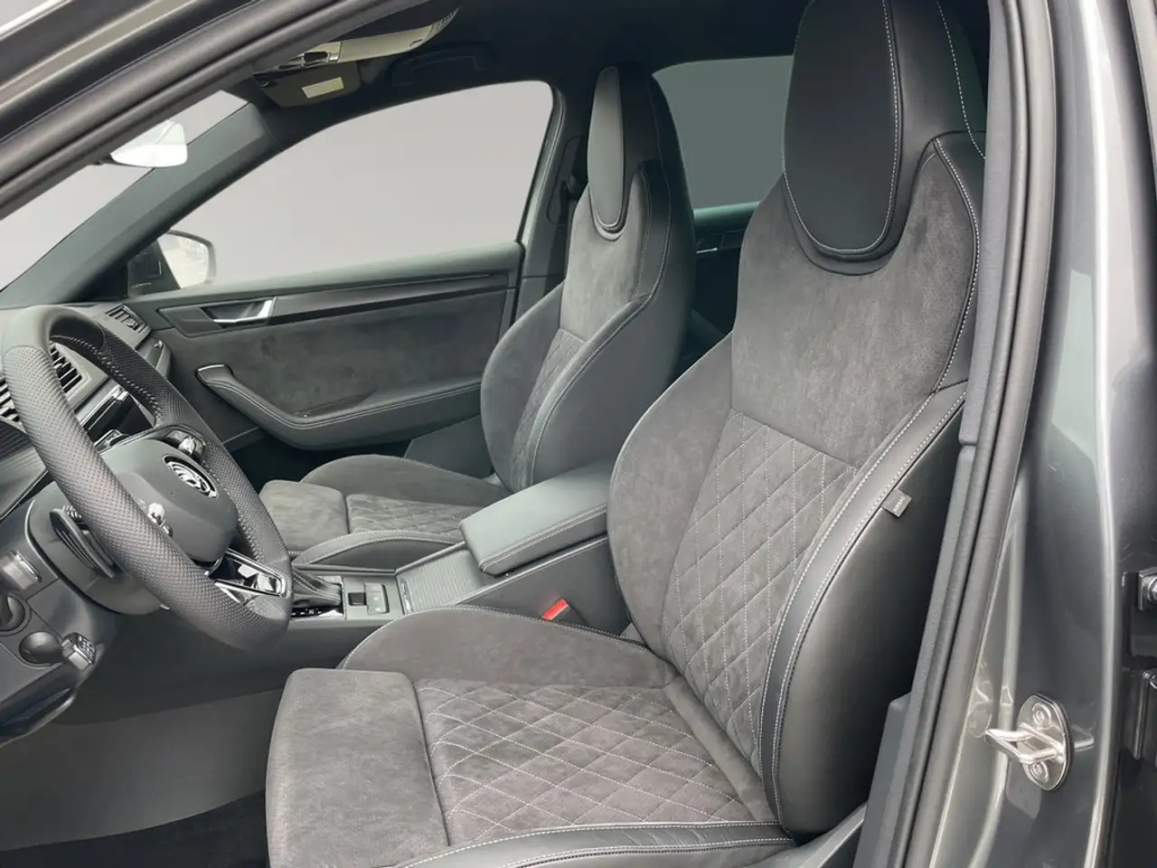 Skoda Superb Combi 2.0 TDI DSG Sportline DCC AHK*MATRIX*VIRT..., миниатюра 7