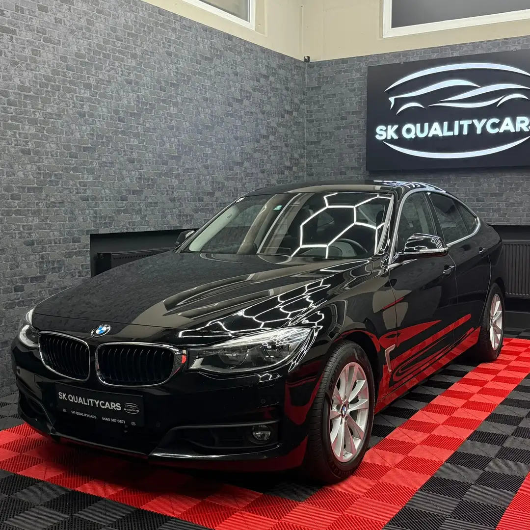 BMW 320 GT- 320 d xDrive Advantage Schwarz - 1