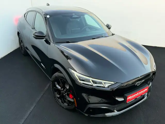 Ford Mustang Mach-E 99kWh Extended Range Premium