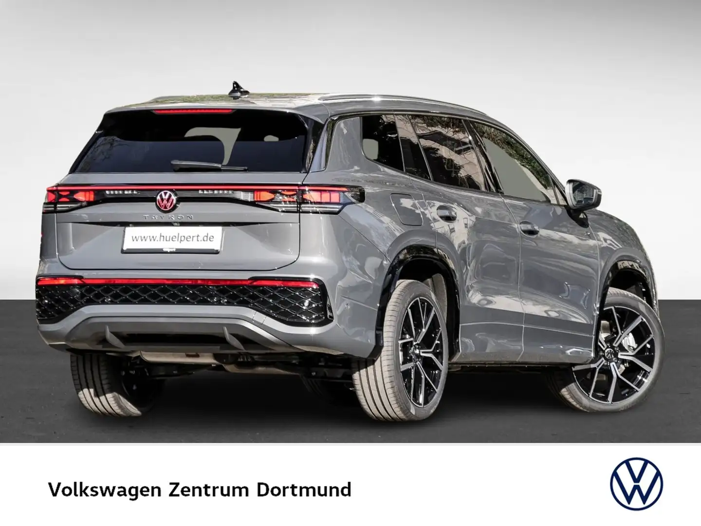 Volkswagen Tayron 2.0 TDI 4MOTION R-LINE DSG PANO AHK LM20 STANDHZG Grijs - 2