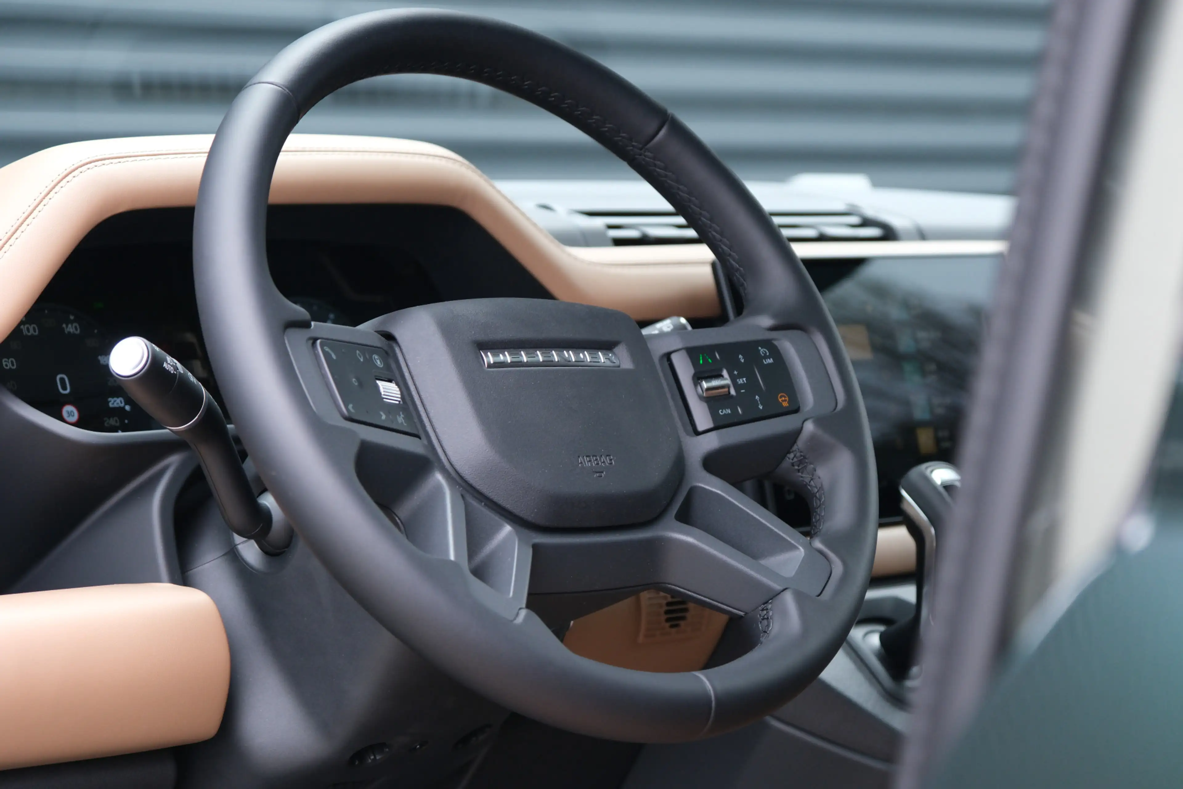 Land Rover Defender 110 P300e 110 X-Dynamic HSE | HNP € 135.005,- | Ta — photo 25