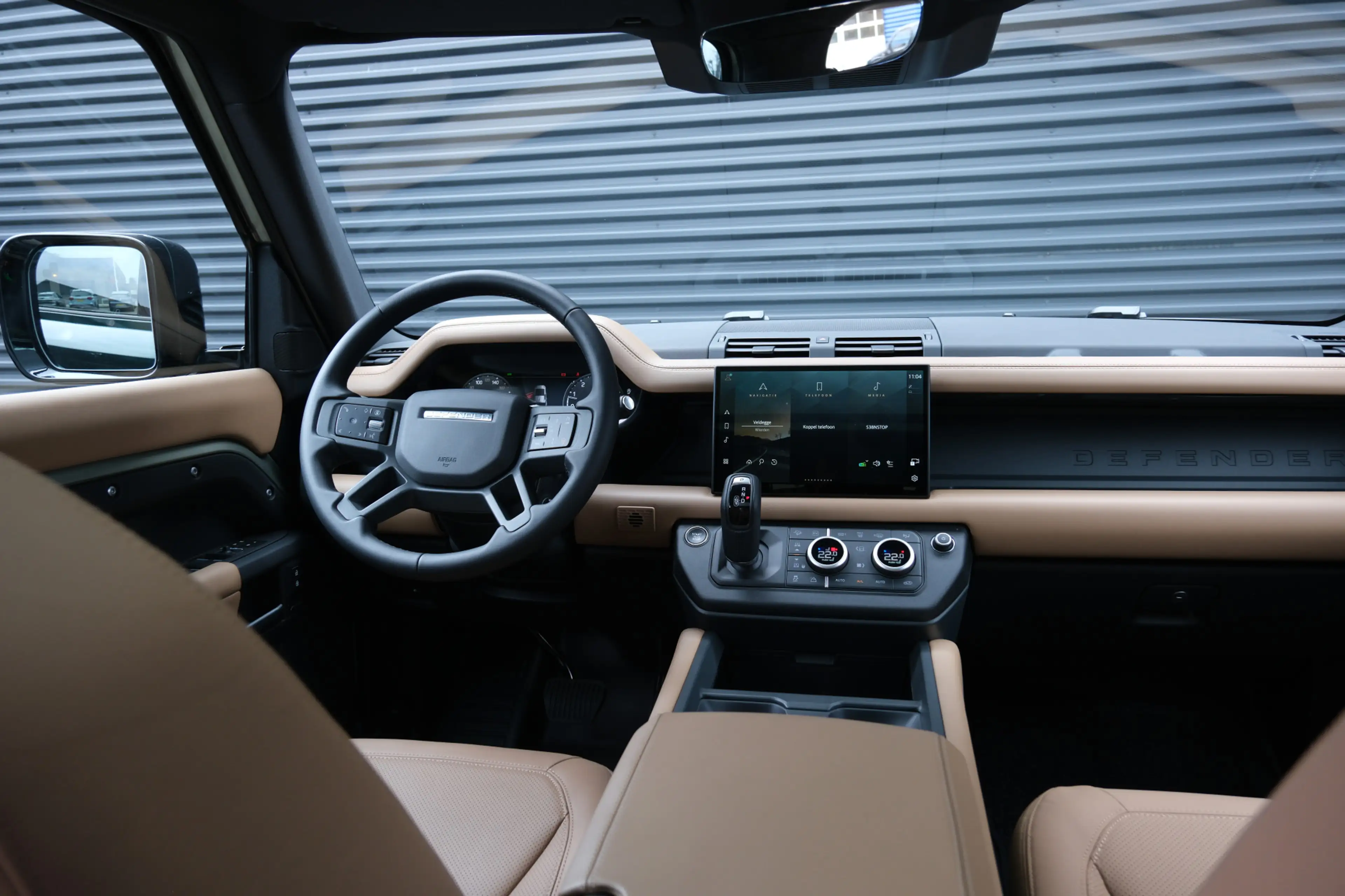 Land Rover Defender 110 P300e 110 X-Dynamic HSE | HNP € 135.005,- | Ta — photo 3
