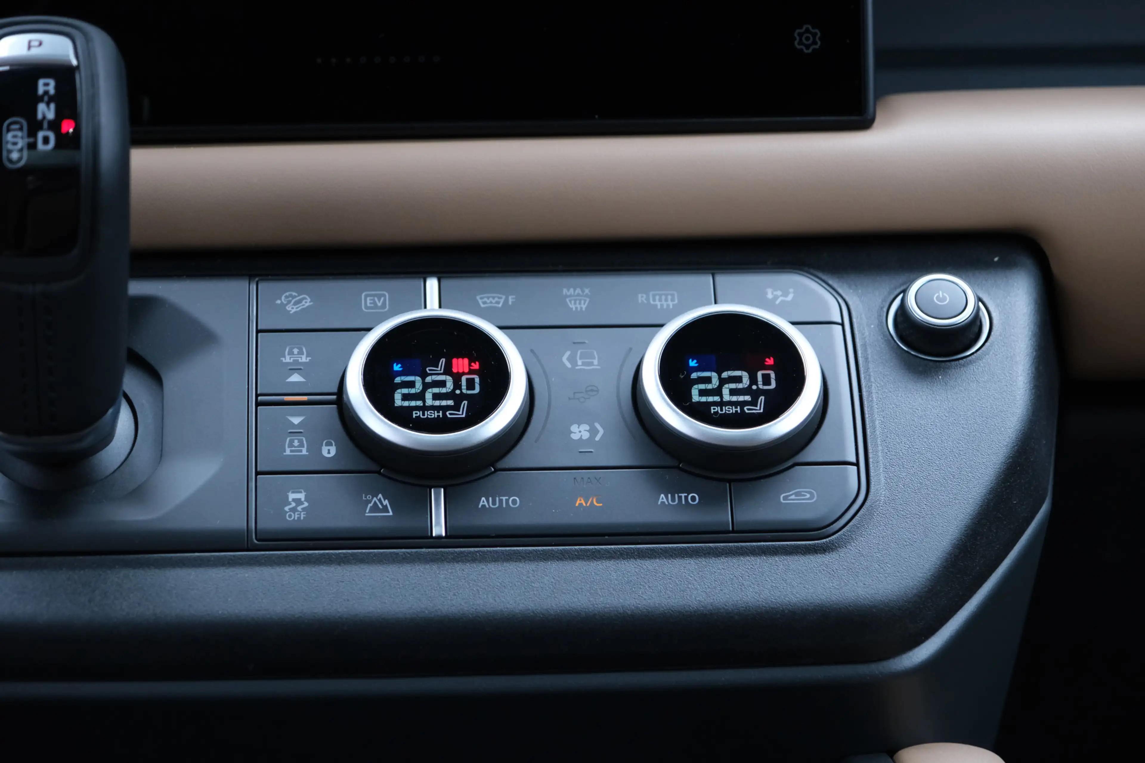 Land Rover Defender 110 P300e 110 X-Dynamic HSE | HNP € 135.005,- | Ta — photo 35