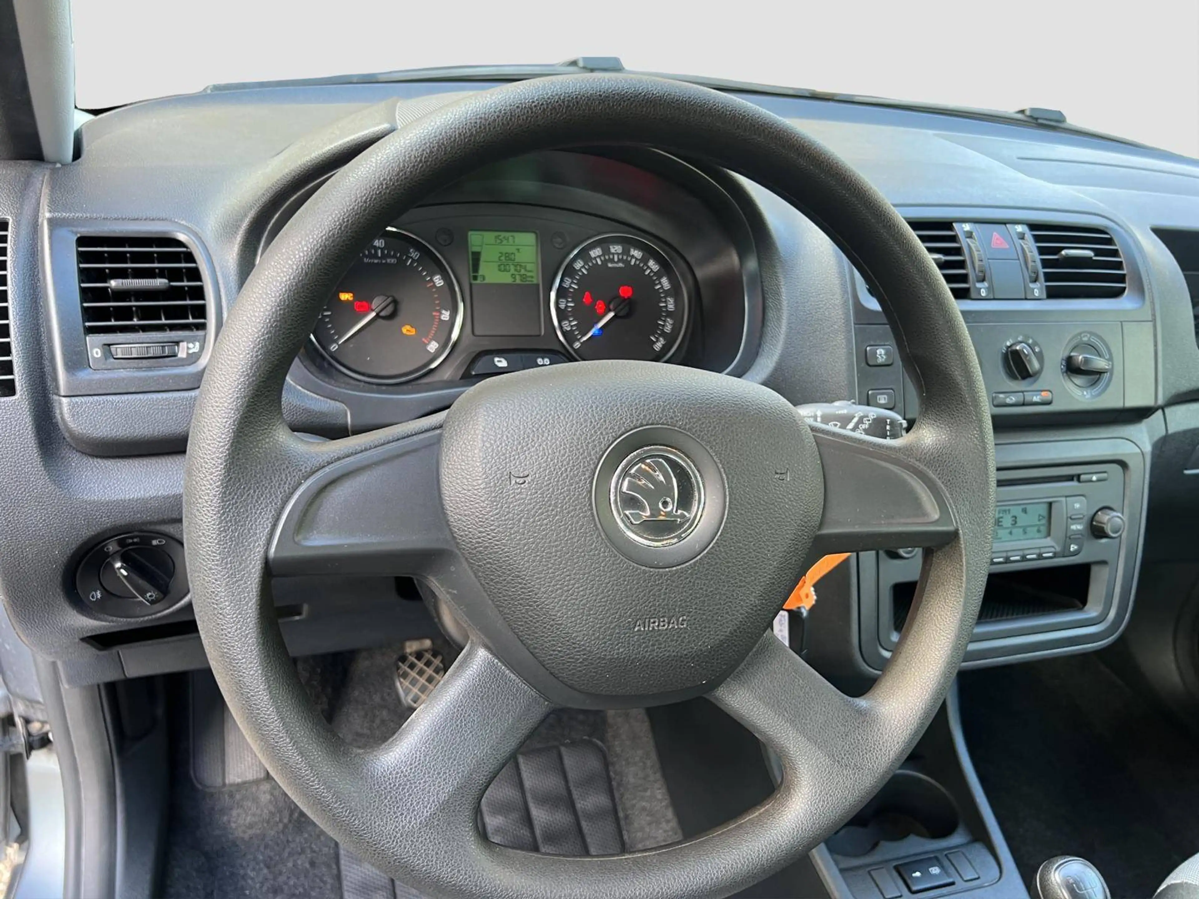 Skoda Fabia PICKERL NEU *** 8fach Bereift *** kein Rost *** — photo 15