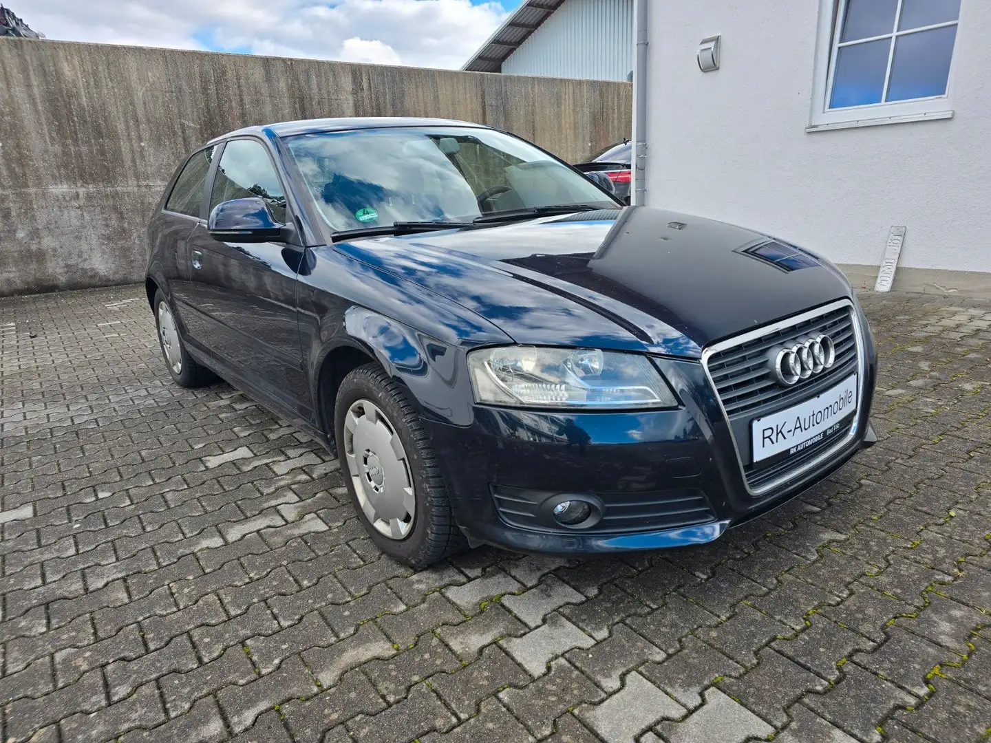 Audi A3 1.6 Attraction Zahnriemen+ WP neu! Blau - 2