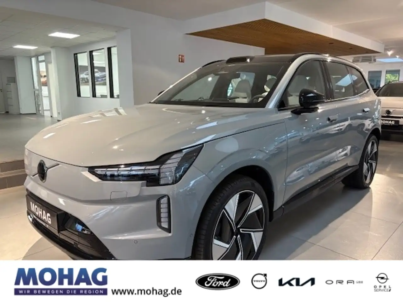 Volvo EX90