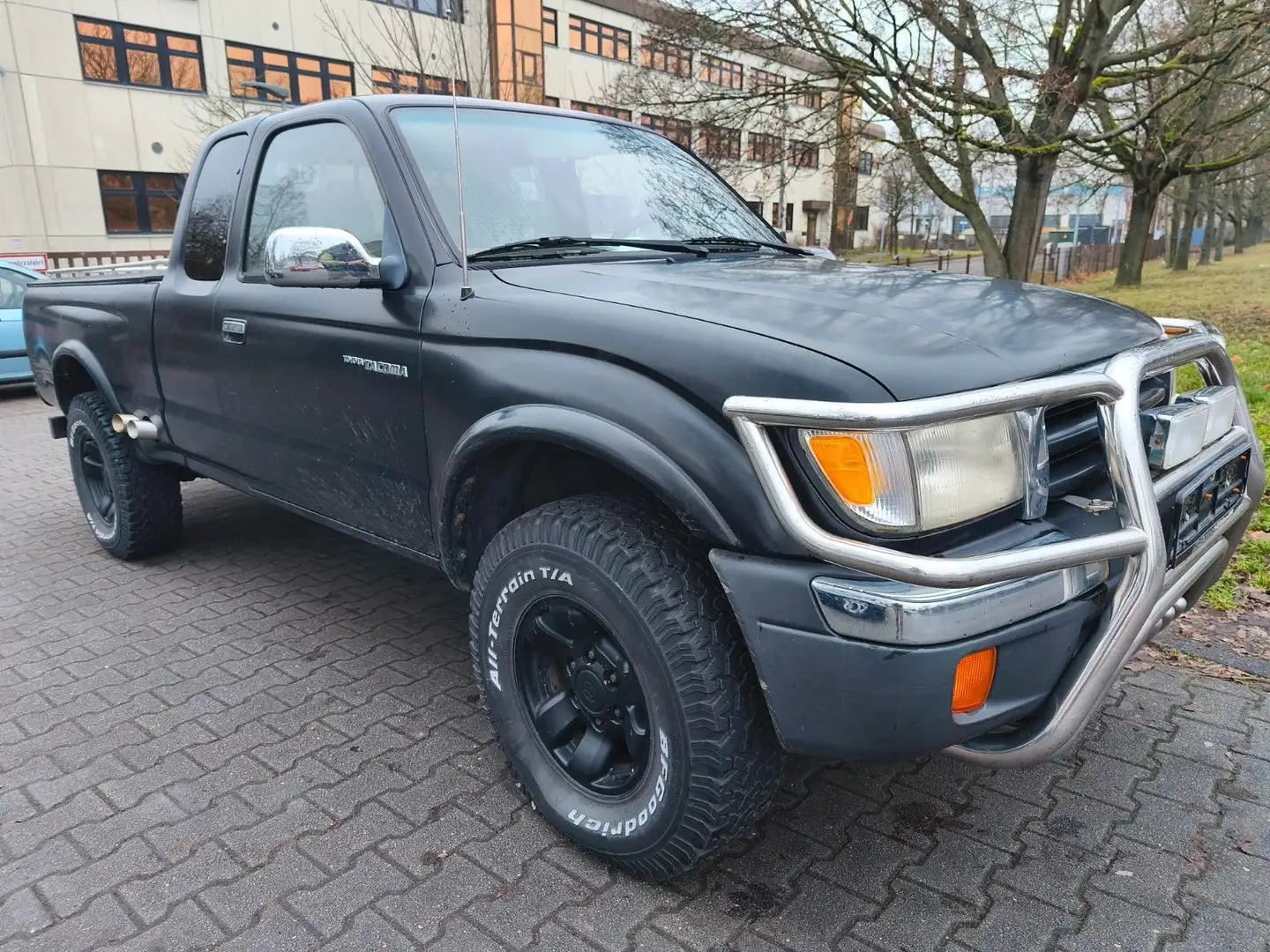 Toyota Tacoma *IM GUTEN ZUSTAND* Schwarz - 1