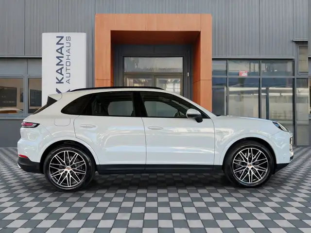 2023 Porsche Cayenne in White for sale