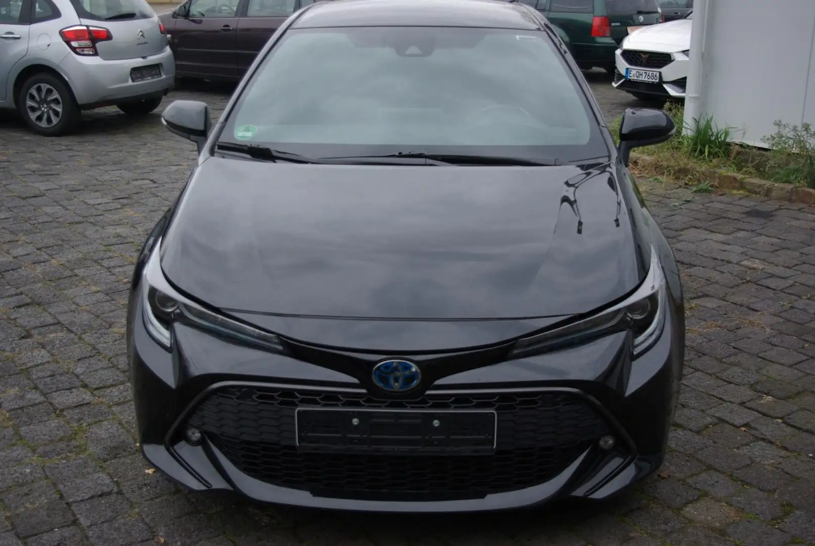 Toyota Corolla Hybrid Club Schwarz - 1