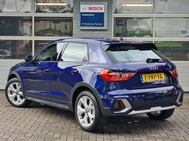 Audi A1 view 2