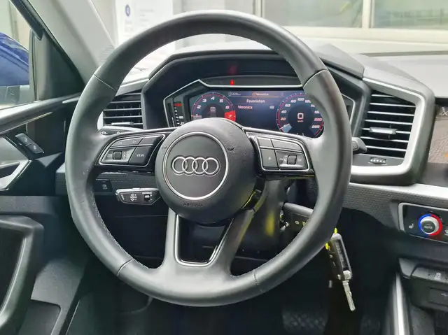 Audi A1 view 8