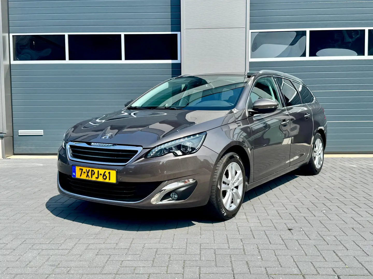 Peugeot 308 1.2 e-THP Première Brun - 1