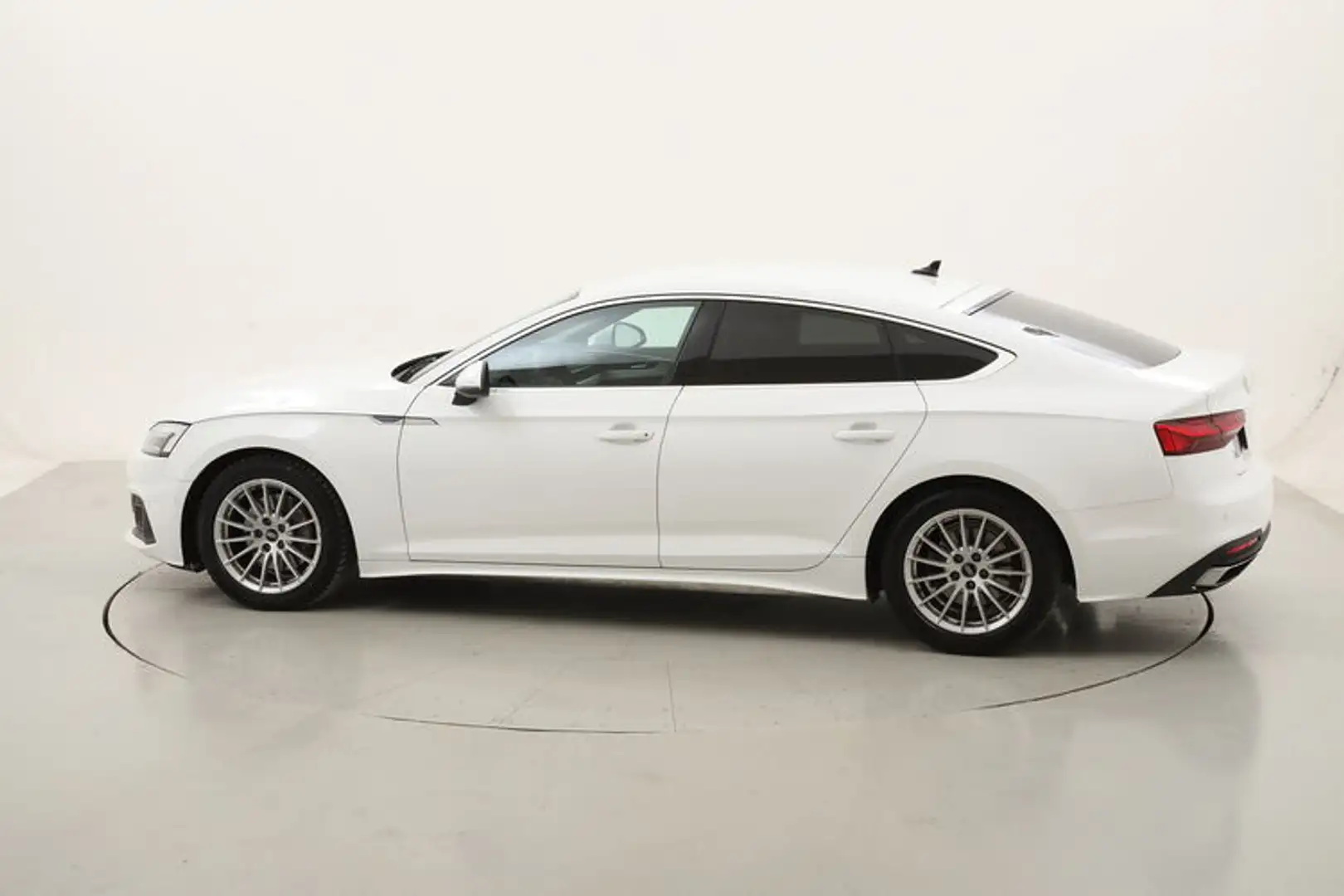 Audi A5 SPB Business S tronic 2.0 Mild Hybrid 204CV Bianco - 2
