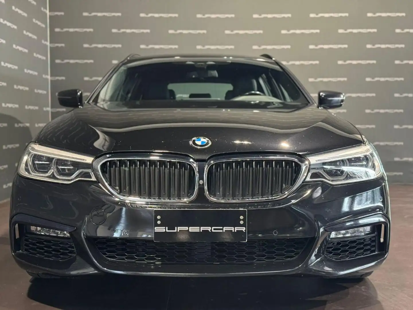 BMW 520 d xDrive Touring Msport Zwart - 2
