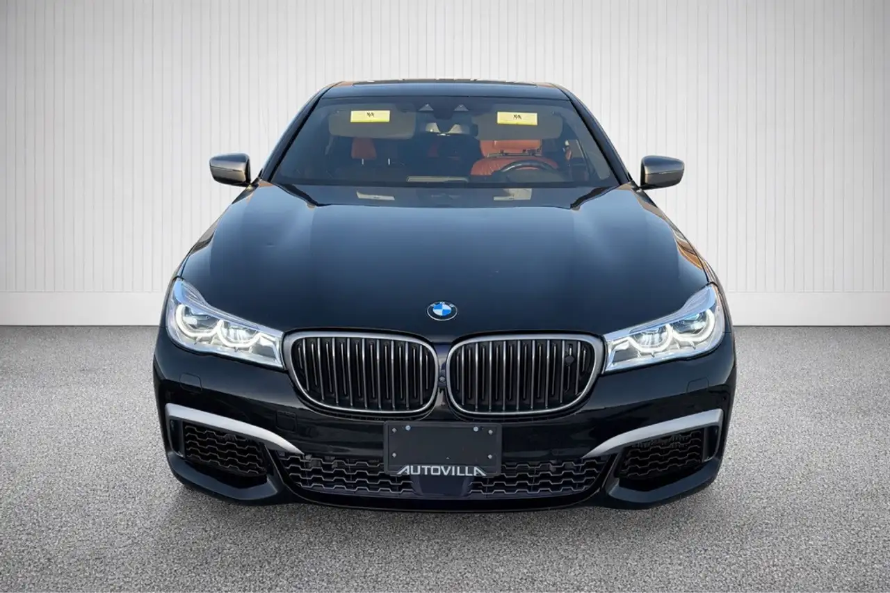 BMW 7 Series снимка BMW 7 Series